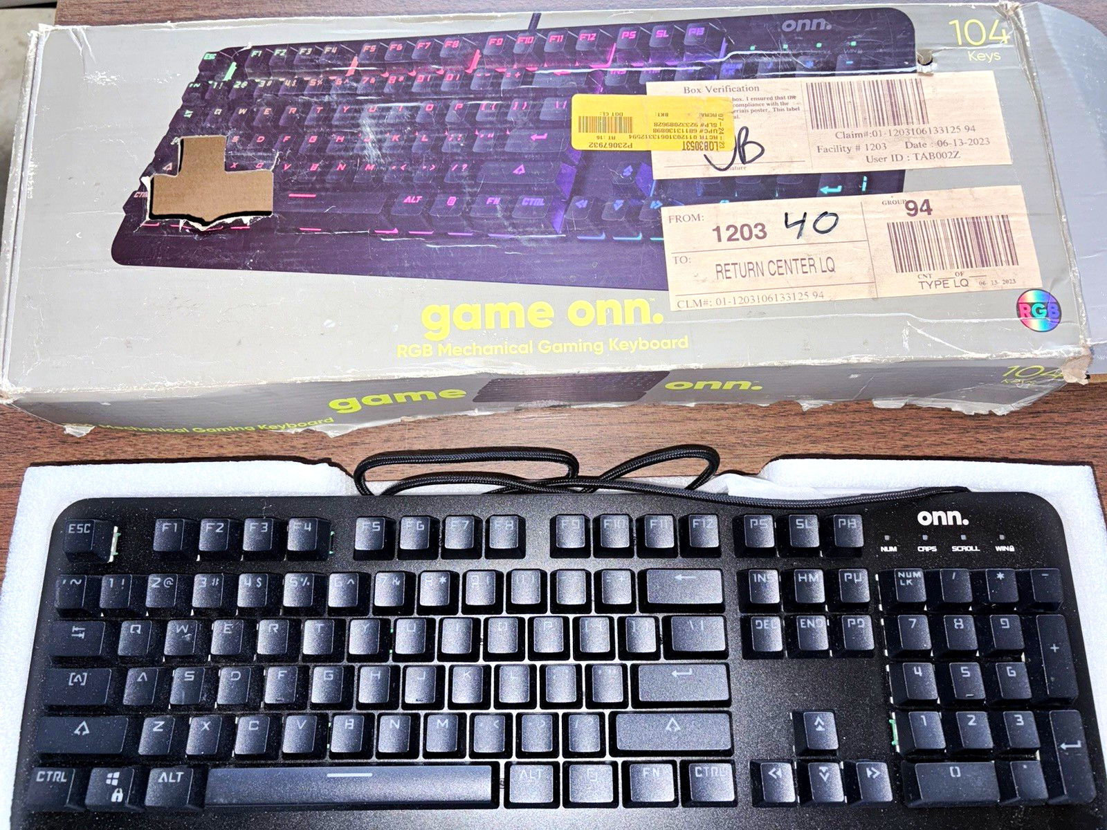 onn. RGB Mechanical Gaming Keyboard 104-Key Wired USB Black w/ Magnetic Rest