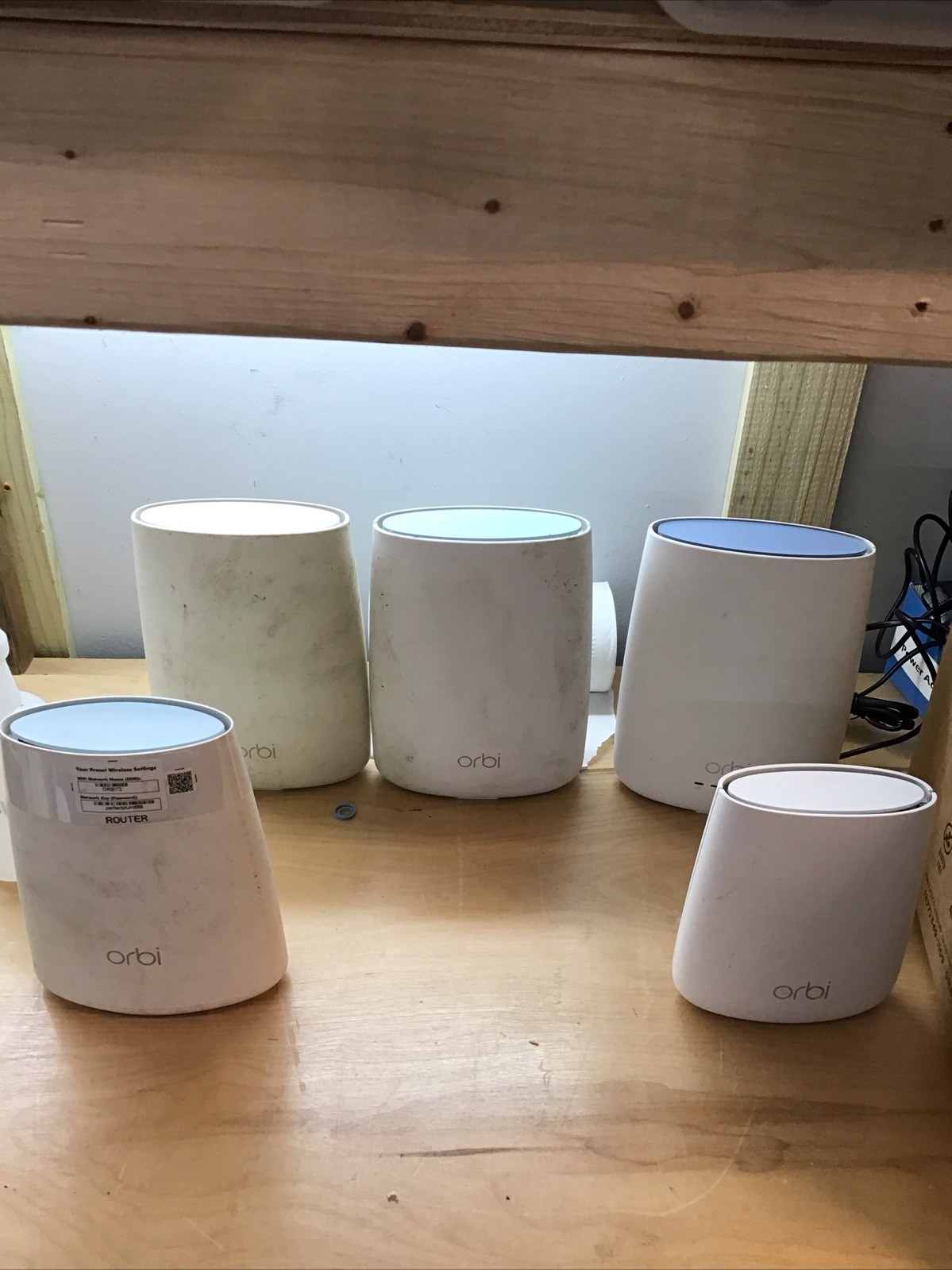 Lof of 5x Parts & Repair Netgear Orbi Router/Satillite Mixed Models Powers ON