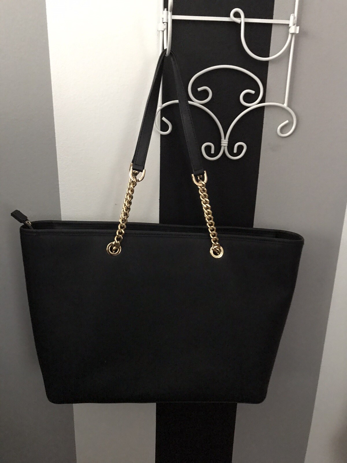 MK - Michael Kors Extra  Large Shoulder Tote Laptop  bag Black Leather 18x11