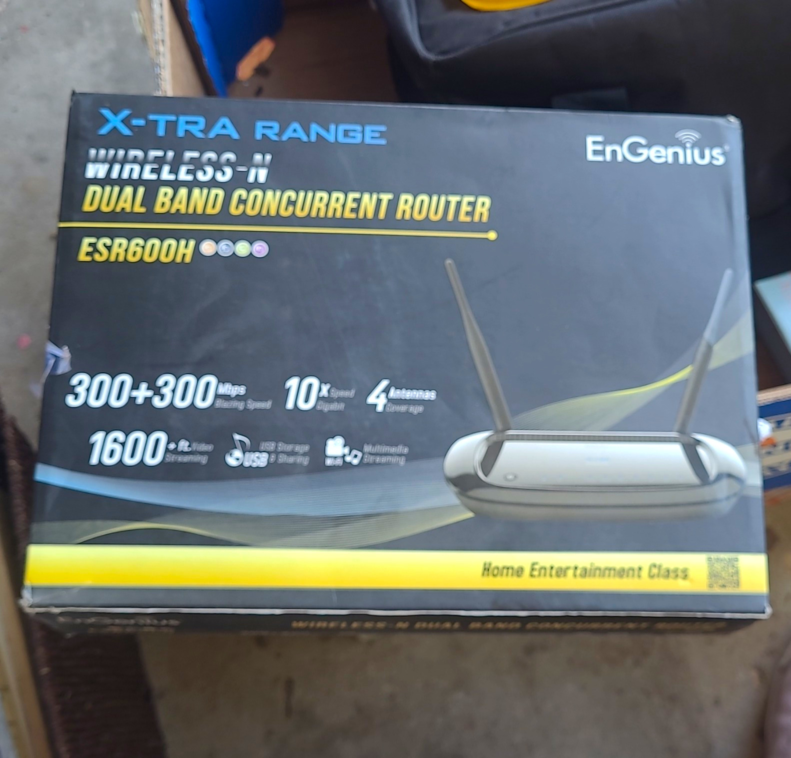 EnGenius ESR600H Dual-Band Wireless-N Router 300+300 Mbps Gigabit 4-Port USB