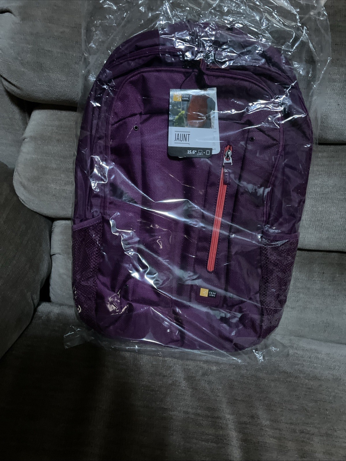 Backpack: Jaunt Case Logic