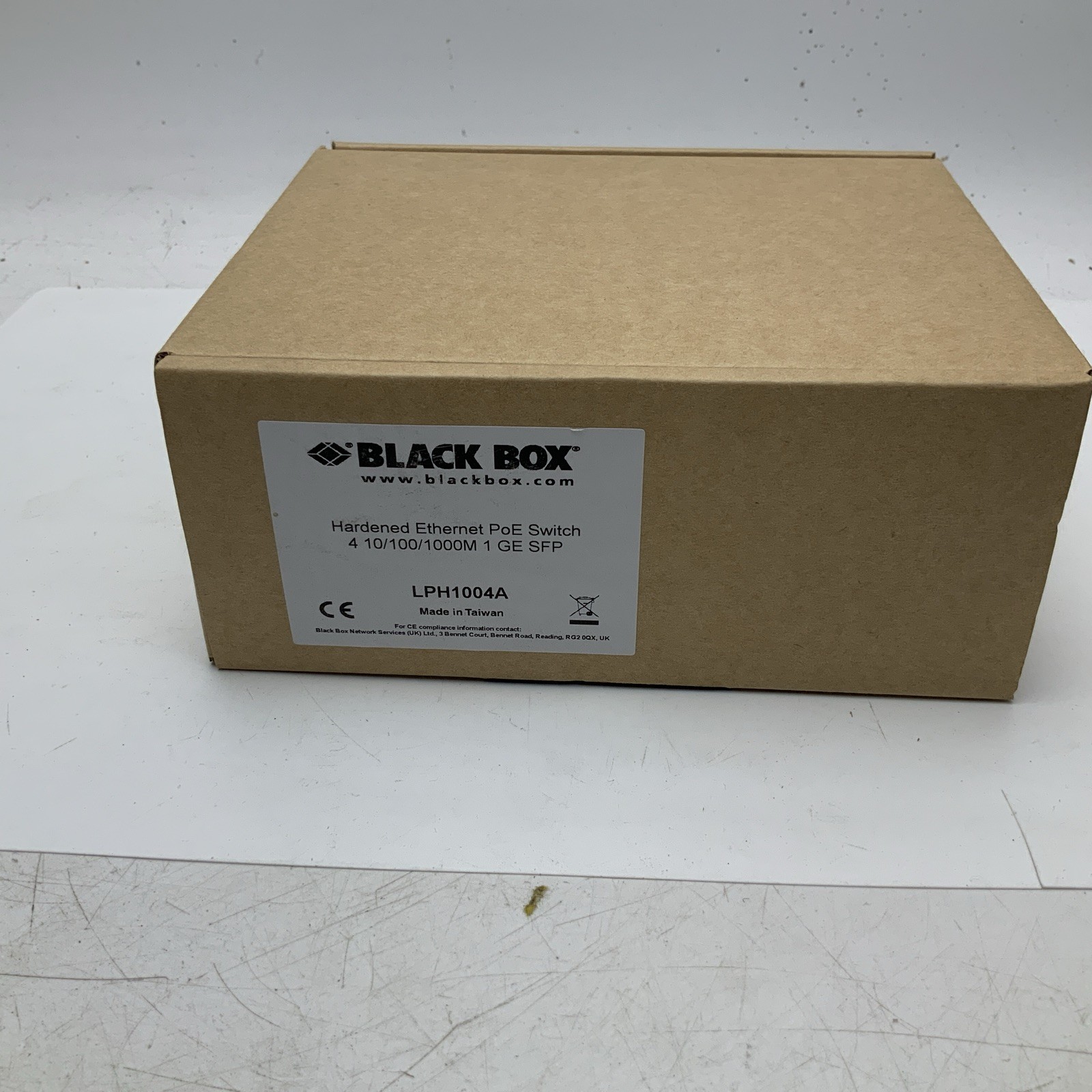NEW BLACK BOX HARDENED ETHERNET POE SWITCH LPH1004A 4 10/100/1000M 1 GE SFP