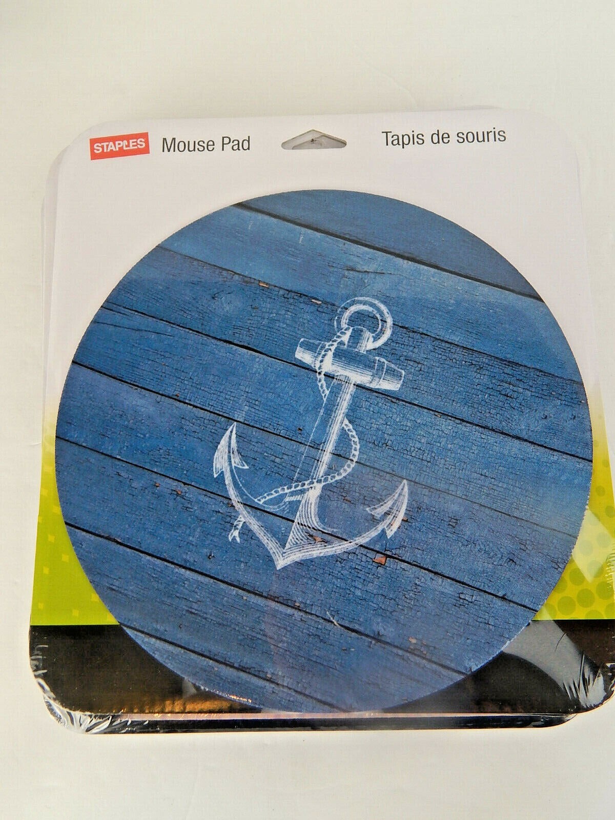 Staples Brand PC Circle Mouse Pad Anchor On Blue