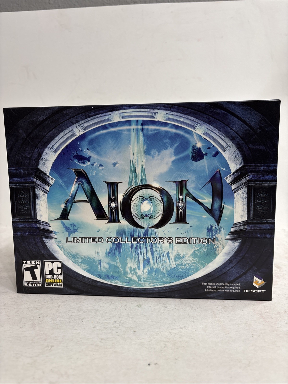 AION Limited Collector's Edition PC DVD-ROM Game and Posters. With Figure.