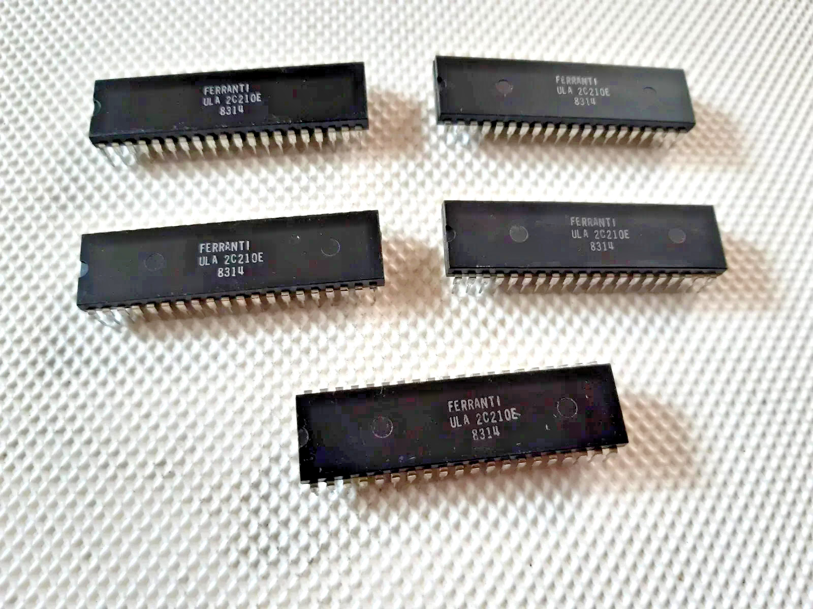 ULA 2C210E - FERRANTI - ULA2C210E Sinclair ZX81 - Extreme RARE NOS GENUINE (NEW)