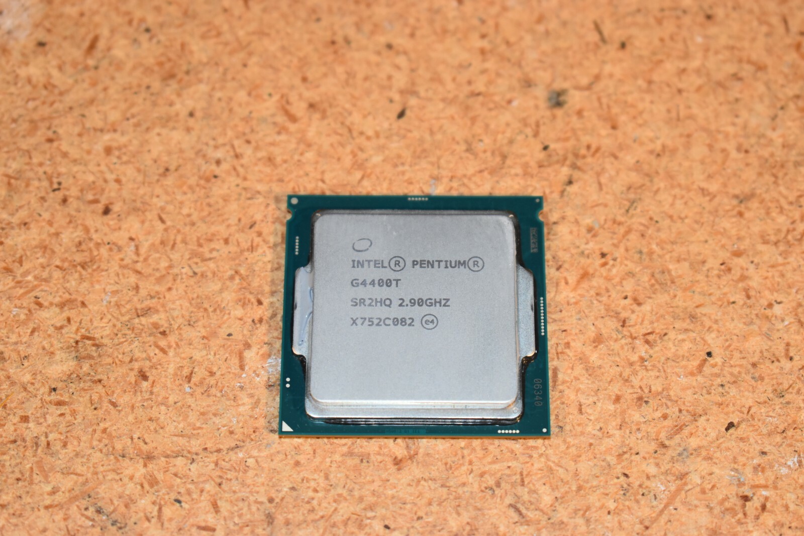 Intel Pentium G4400T Dual-Core CPU 3M Cache 2.9GHz 35W Processor SR2HQ LGA 1151