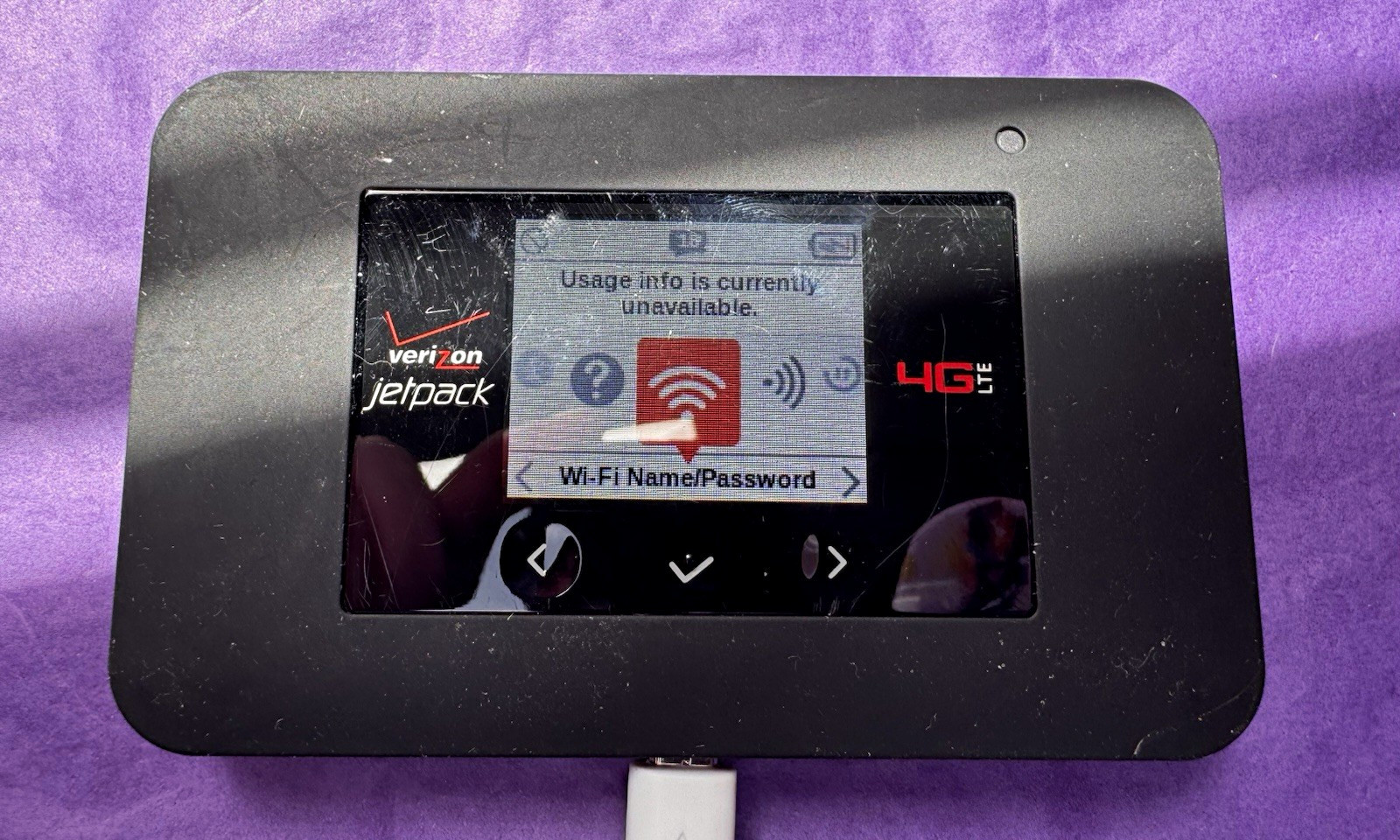 NETGEAR Jetpack Verizon 4G LTE Wi-Fi Hotspot Modem Black Micro USB