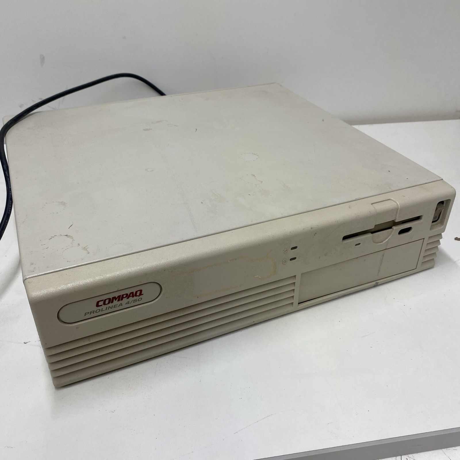 VINTAGE COMPAQ PROLINEA 4/50 For Parts