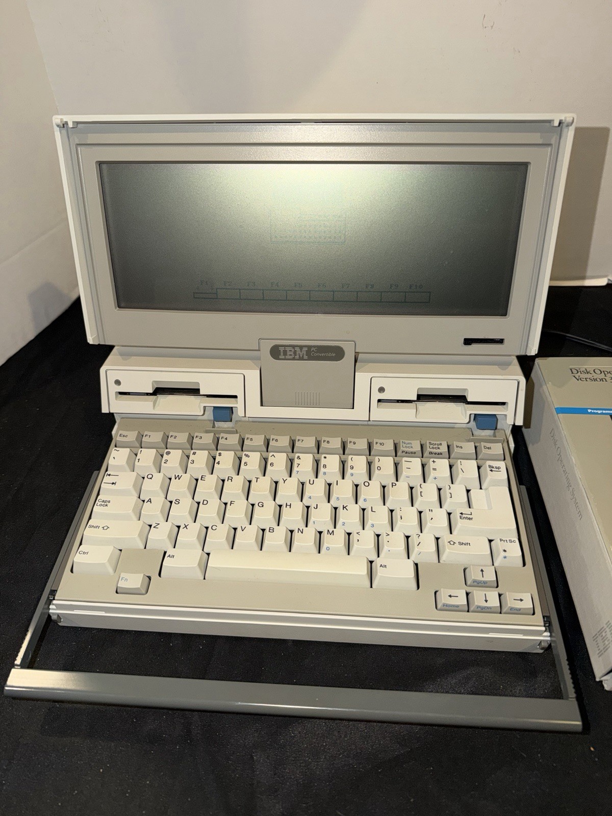 Vintage IBM PC Convertible 5140 Portable Computer – Powers On Disk Operating Sys
