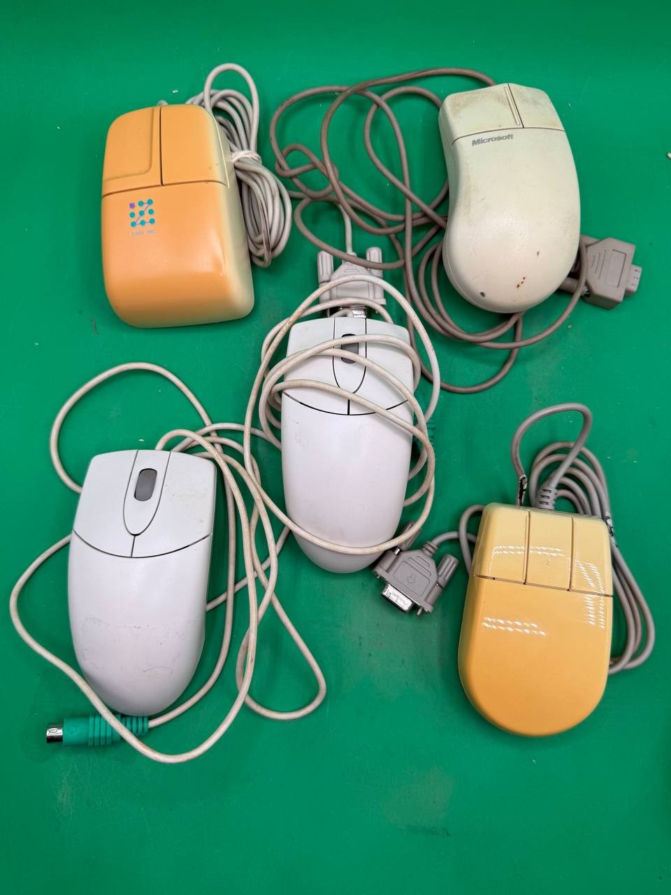 Lot of 5 Vintage Computer Mice Microsoft Serial Mouse 2.0A TrueMouse TC