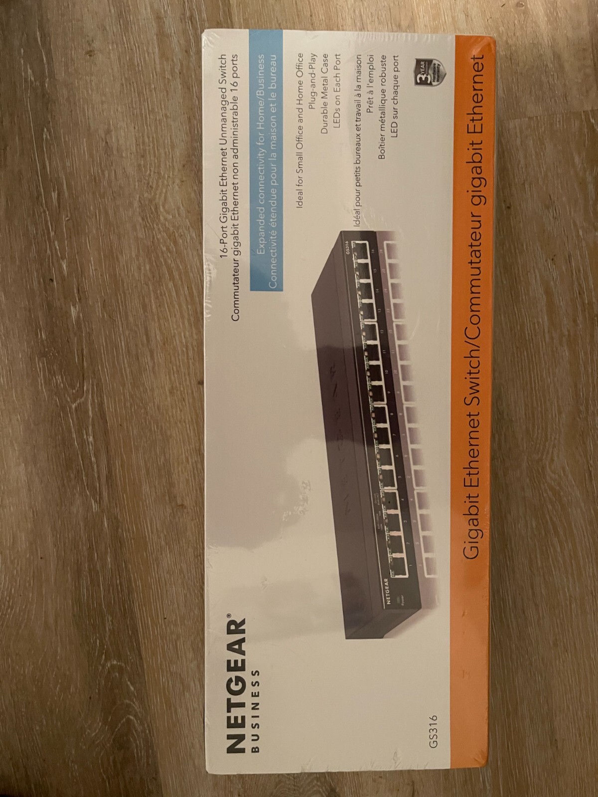 NETGEAR ‎GS316-100NAS Gigabit Ethernet Switch, 16 Port - Black