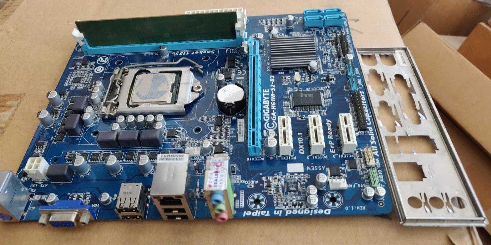 Gigabyte GA-H61M-S2-B3 LGA 1155 Intel H61 Micro ATX Intel Motherboard w/G620 2GB