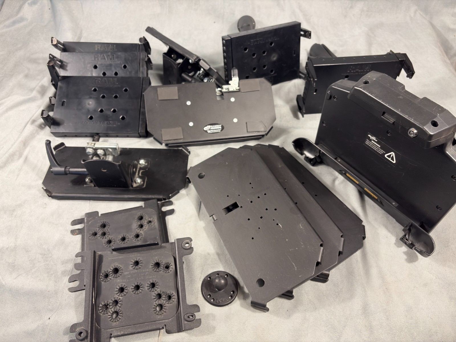 Lot of 18 Vehicle Computer Tough Book Mounting Parts RAM, Gamber, Motion RSD001