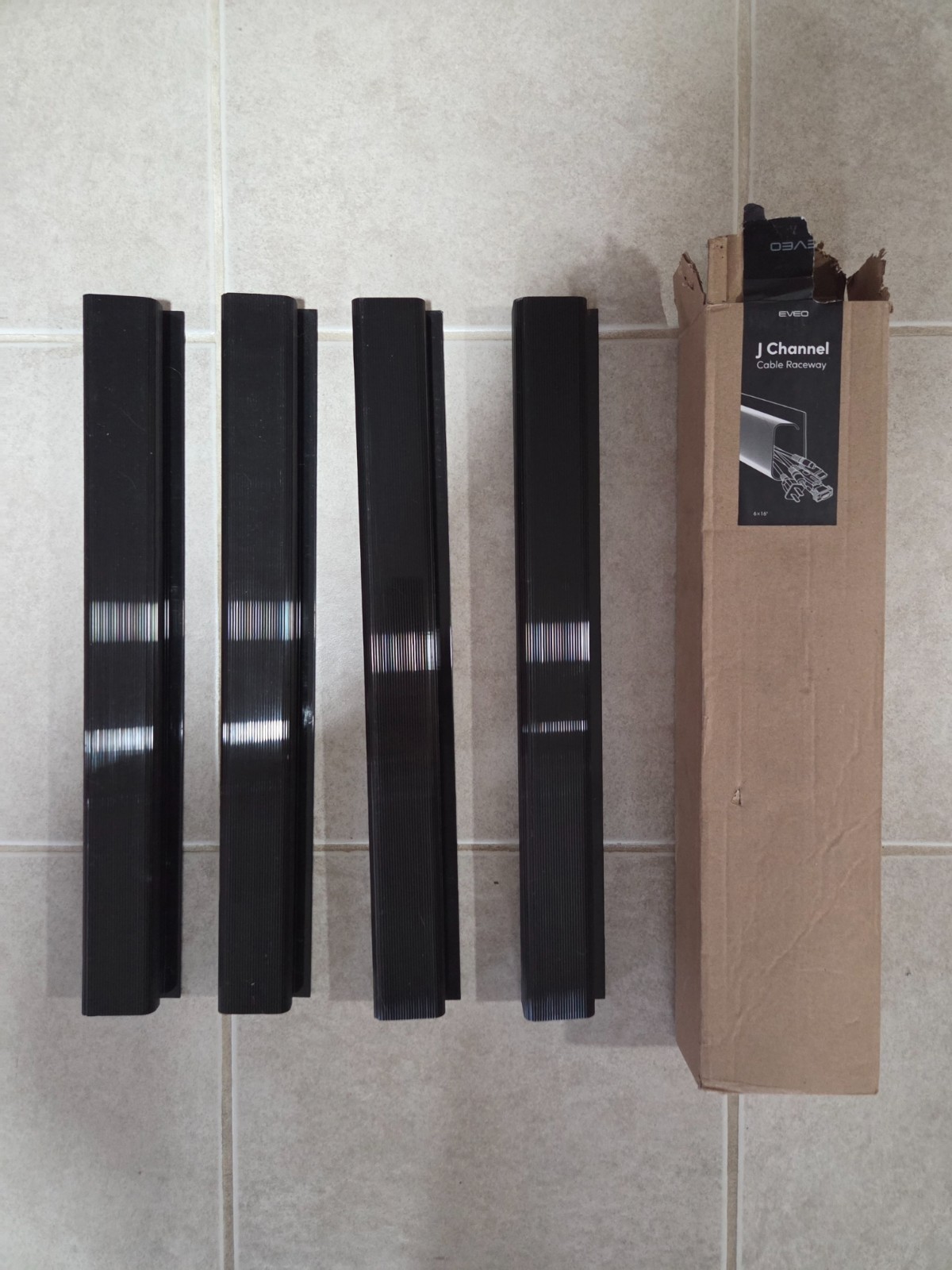 EVEO J CHANNEL CABLE RACEWAY CABLE MANAGEMENT ORGANIZER BLACK OPEN BOX NEW