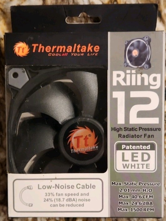 ​Thermaltake Riing 12 LED White 120mm Radiator Case Fan (CL-F038-PL12WT-A)