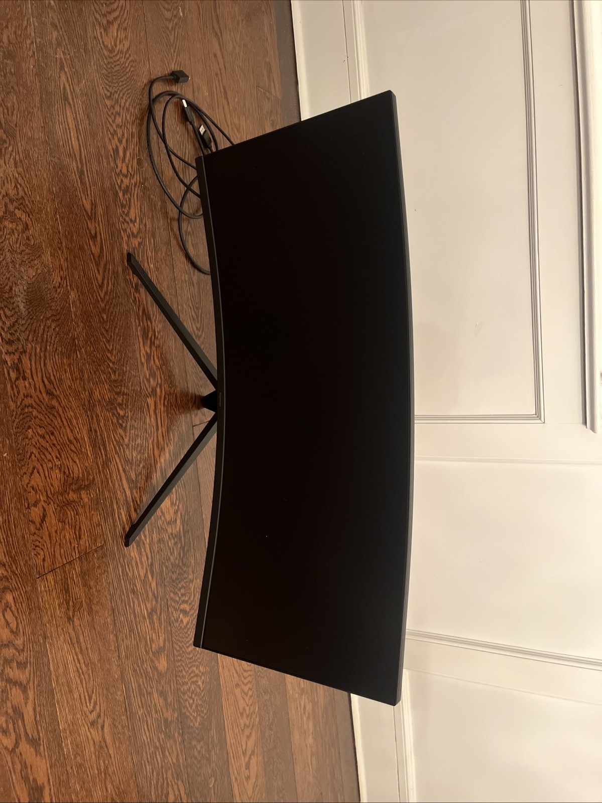 Screen 34 Inch