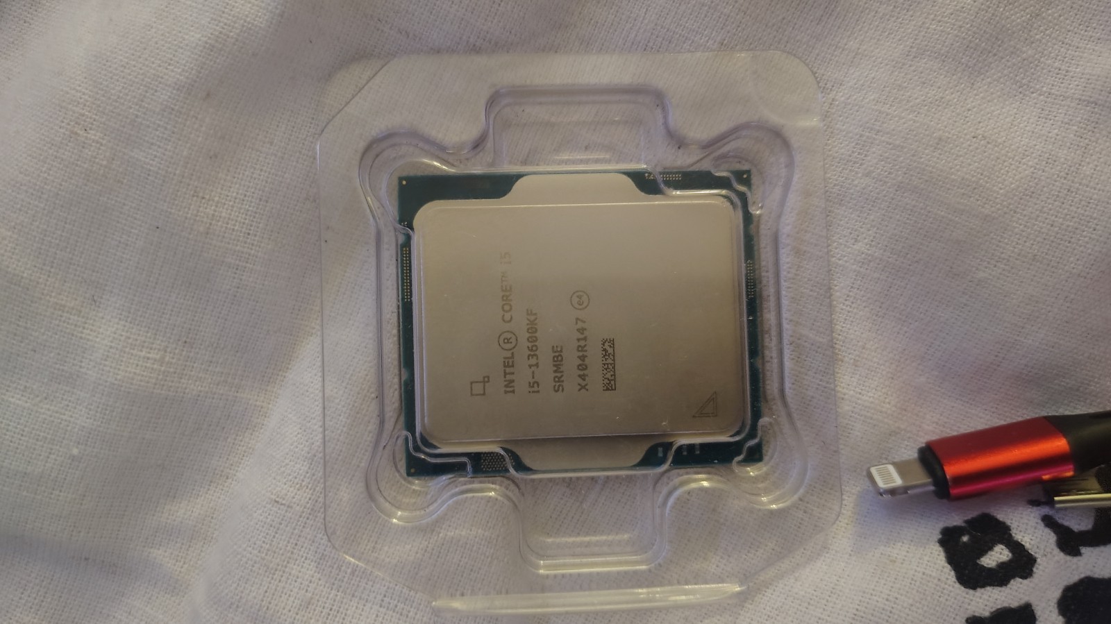 Intel Core i5-13600KF desktop processor (S-Spec code: SRMBE