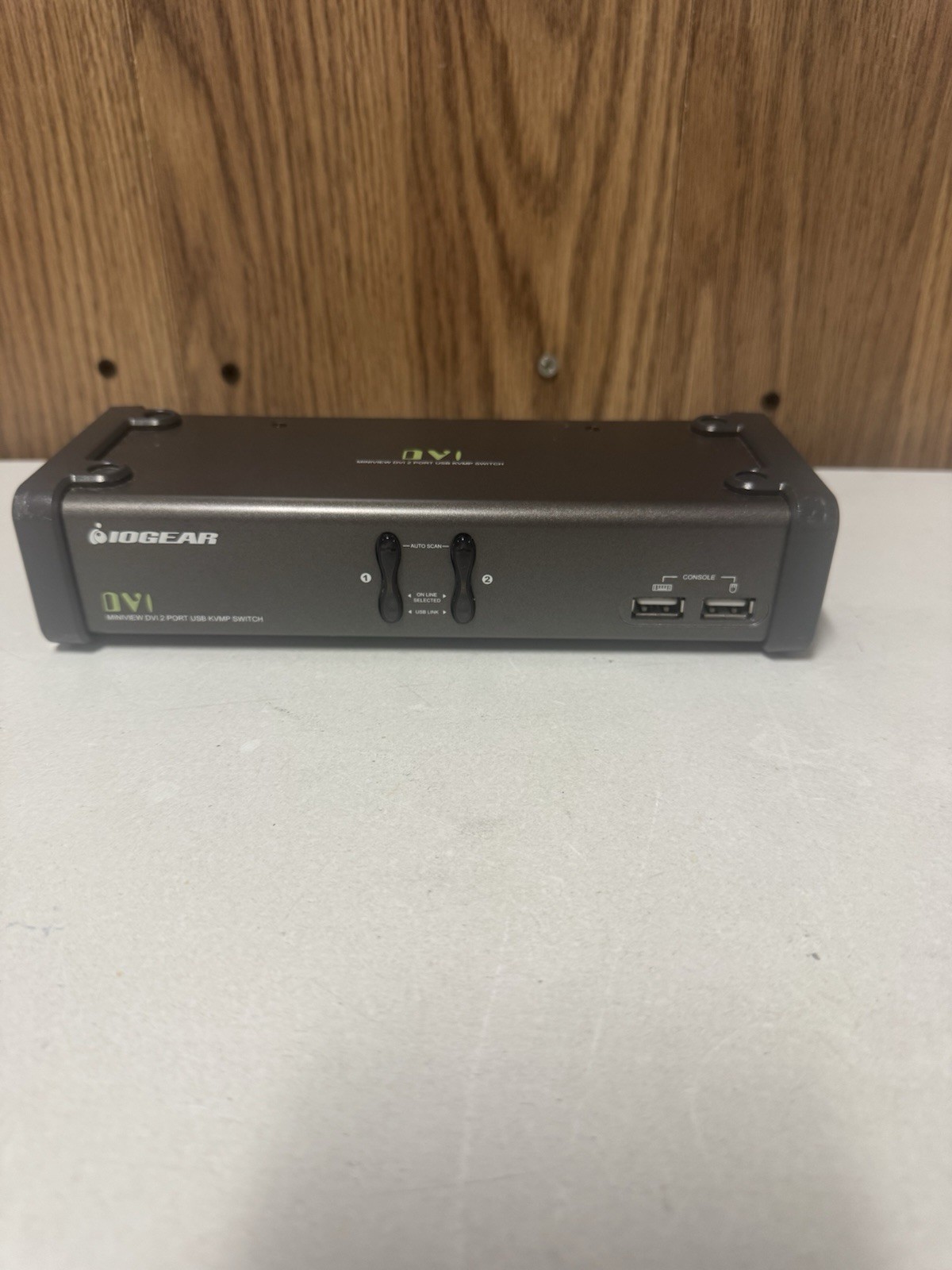 IOGEAR 2Port DVI KVM & Peripheral Sharing Switch with Audio GCS1102