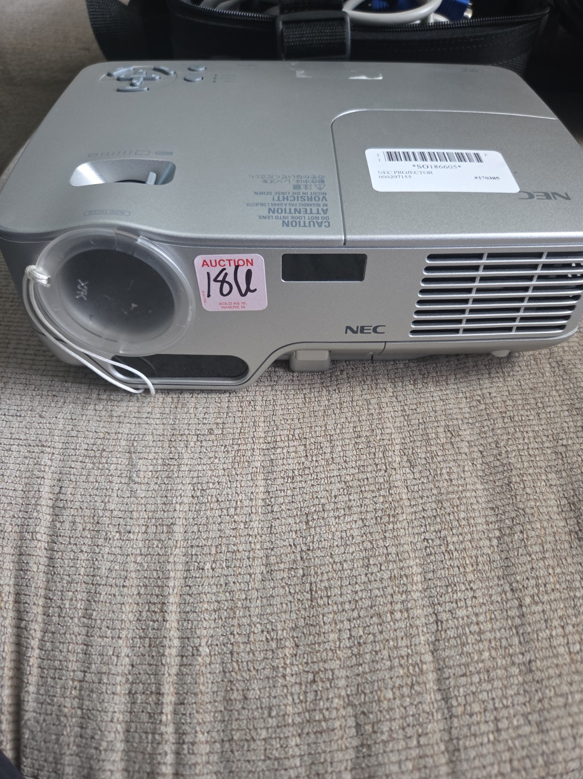 NEC NP50 Portable DLP Projector 2000 ANSI Lumens 800x600 4:3 Gray