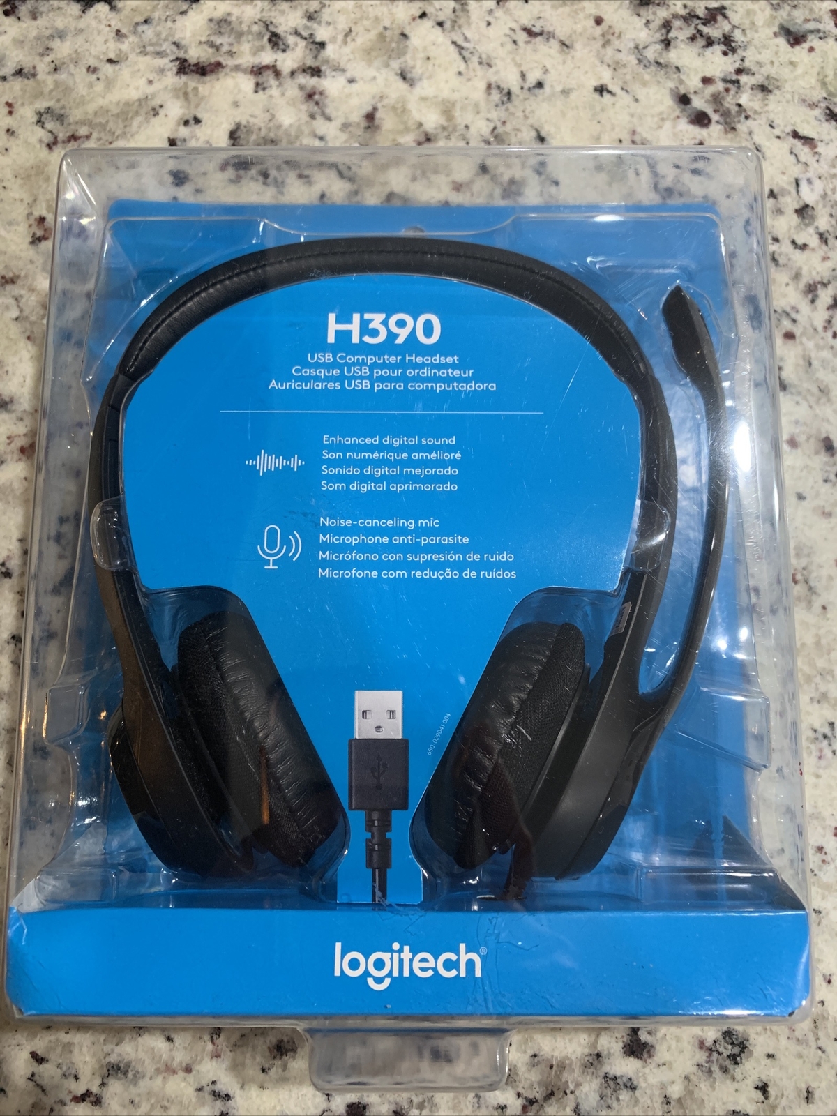 NIB OEM Genuine Logitech H390 Black Over the Ear USB Computer Headset 