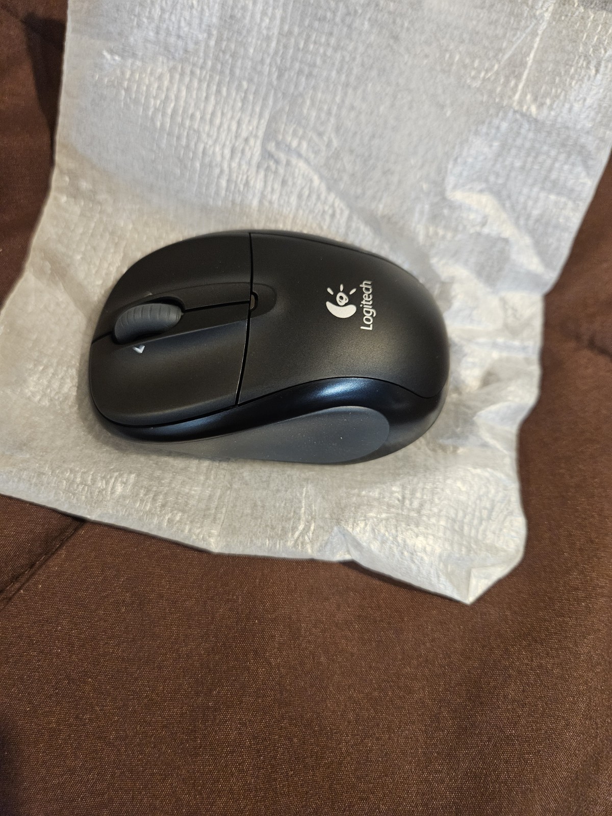 Logitech V220 Wireless USB Optical Mouse 800 DPI