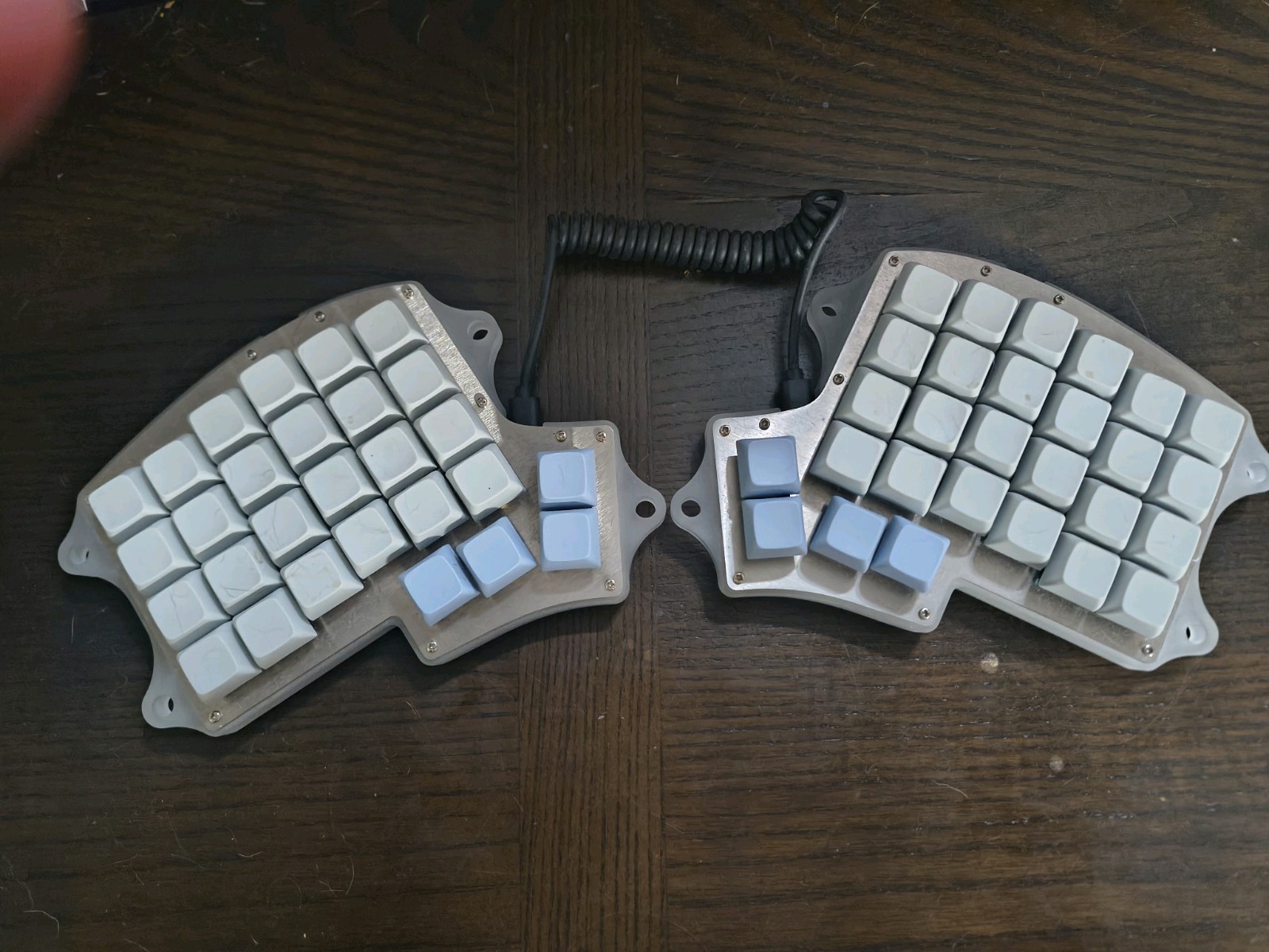 Keebio Iris Rev 7 Split Ergonomic Mechanical Keyboard with Case
