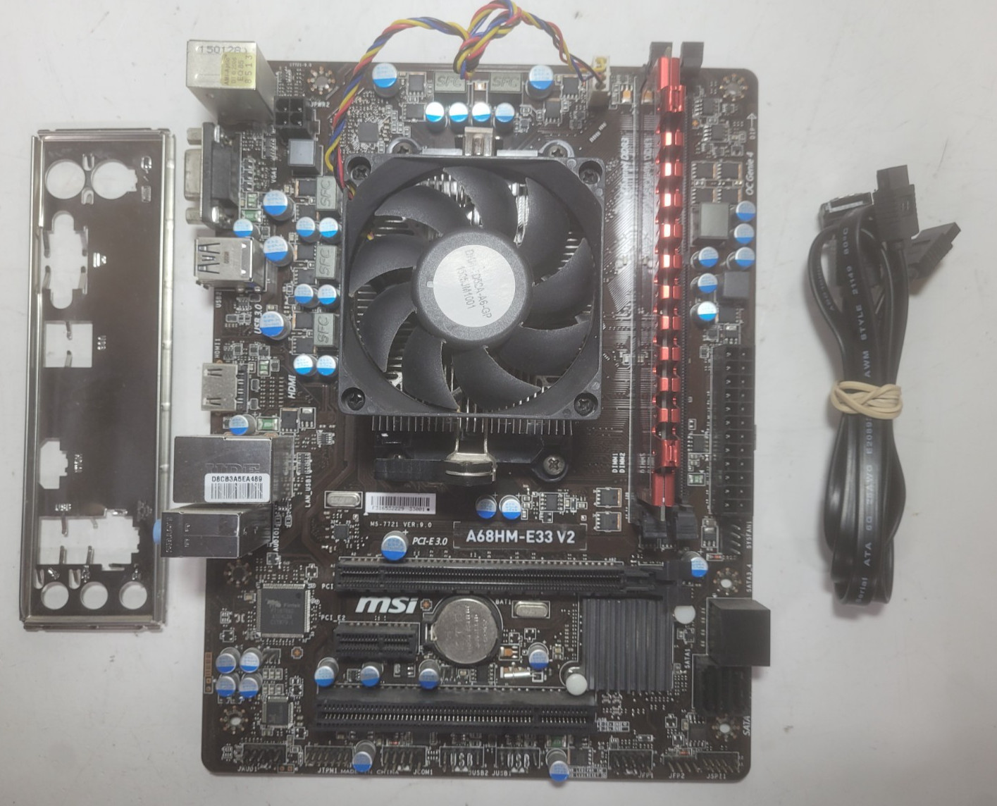 MSI A68HM-E33 V2 Motherboard AMD A8 Pro-7600B R7 4GB RAM, IO Shield # 2246