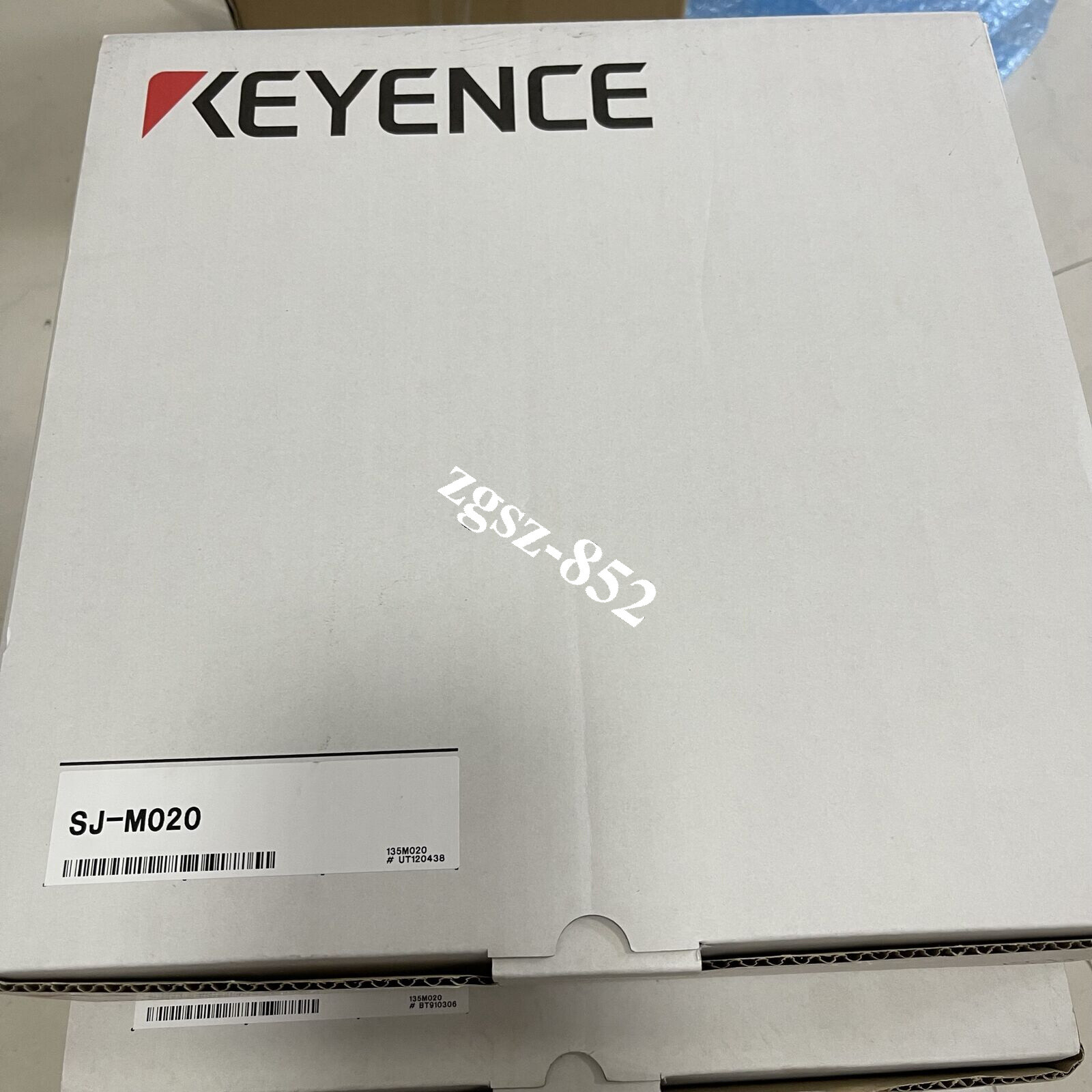 1PC KEYENCE SJ-M020 SJM020 Static Eliminator Controller Brand New FedEx or DHL