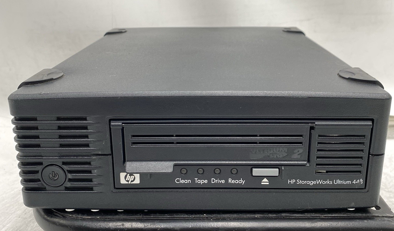 HP DW017B External Tape Drive Ultrium448
