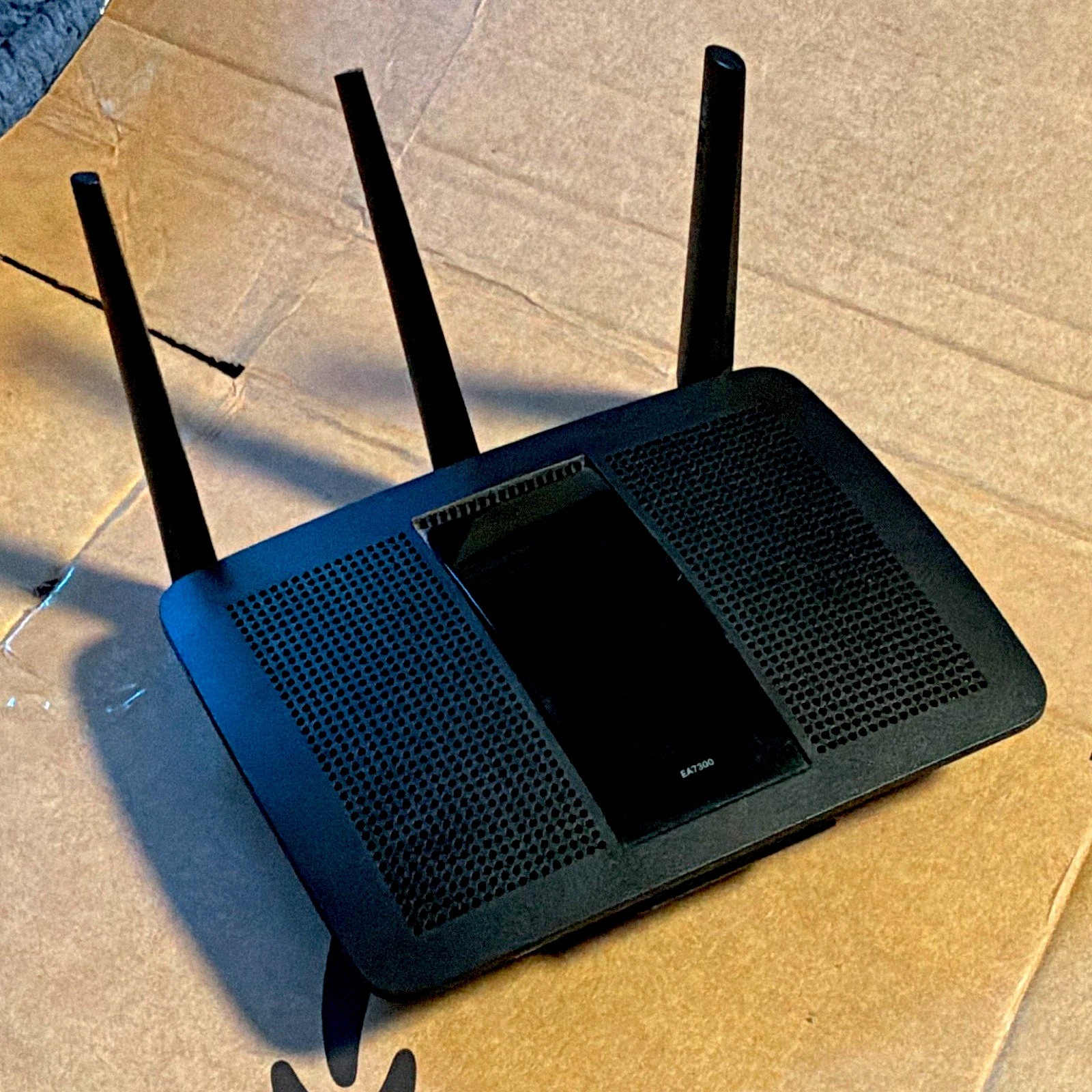Linksys EA7300 AC1750 Dual-Band Wireless Router Black USB 3.0 4 LAN Ports