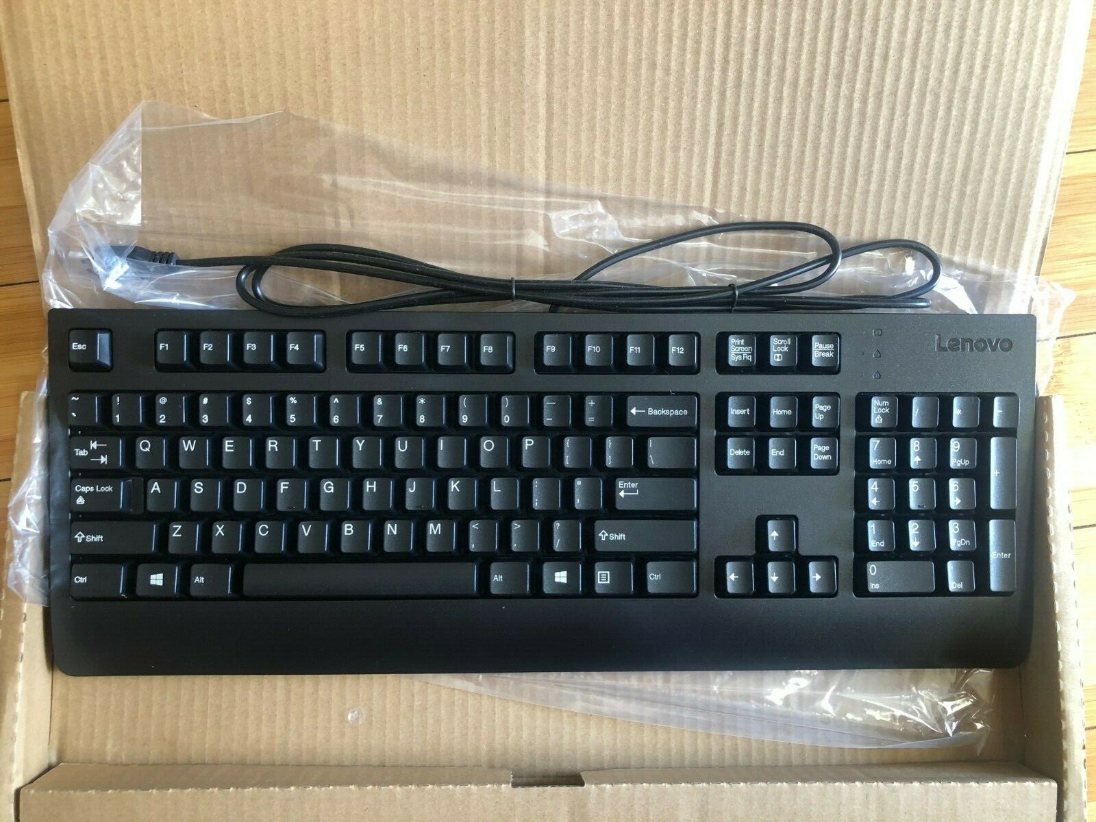 New Genuine Lenovo Traditional USB Keyboard 00XH688 SD50L SD50K Series SMOOTH