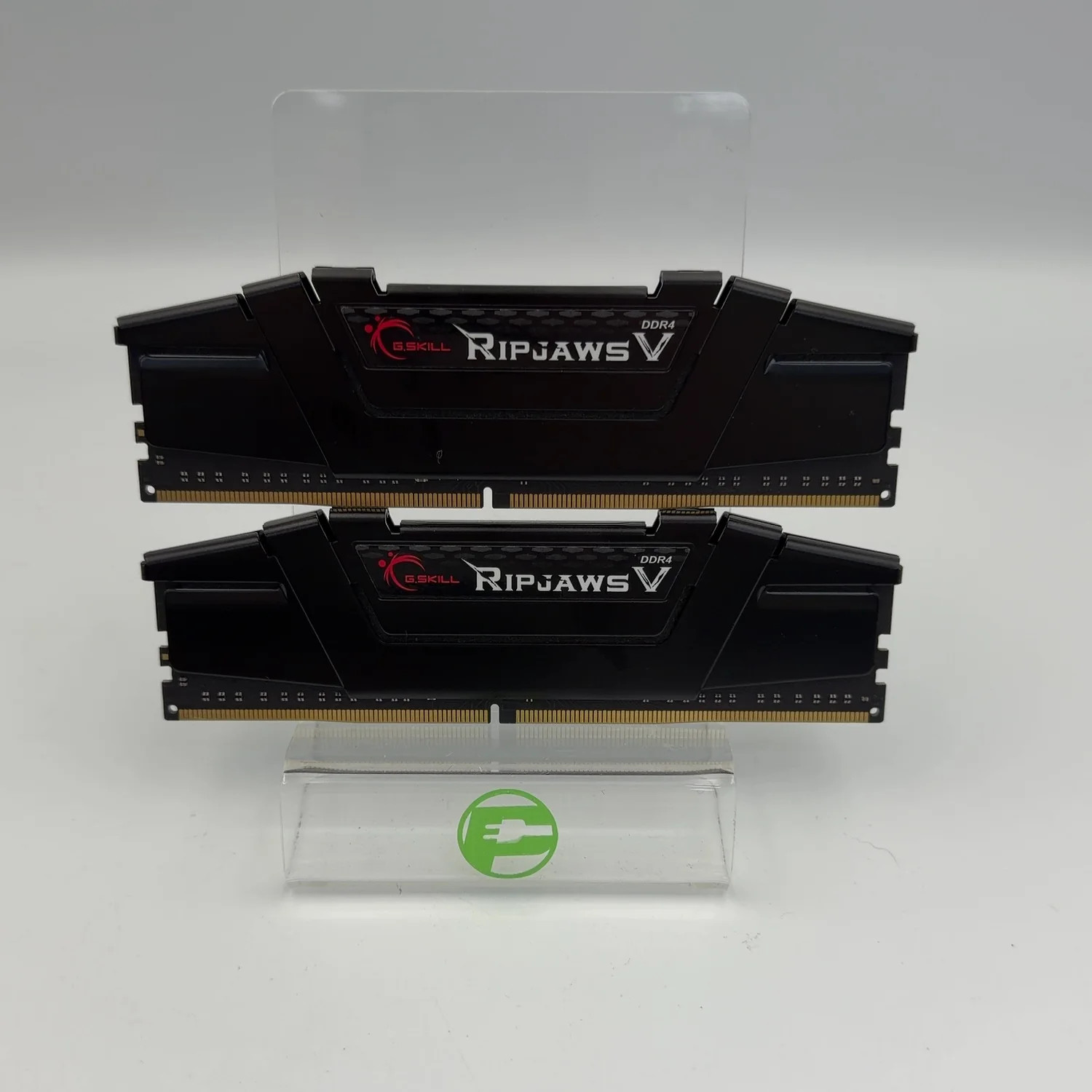 G.Skill Ripjaws V 16GB (2x8GB) RAM DDR4 3200MHz F4-3200C16D-16GVKB