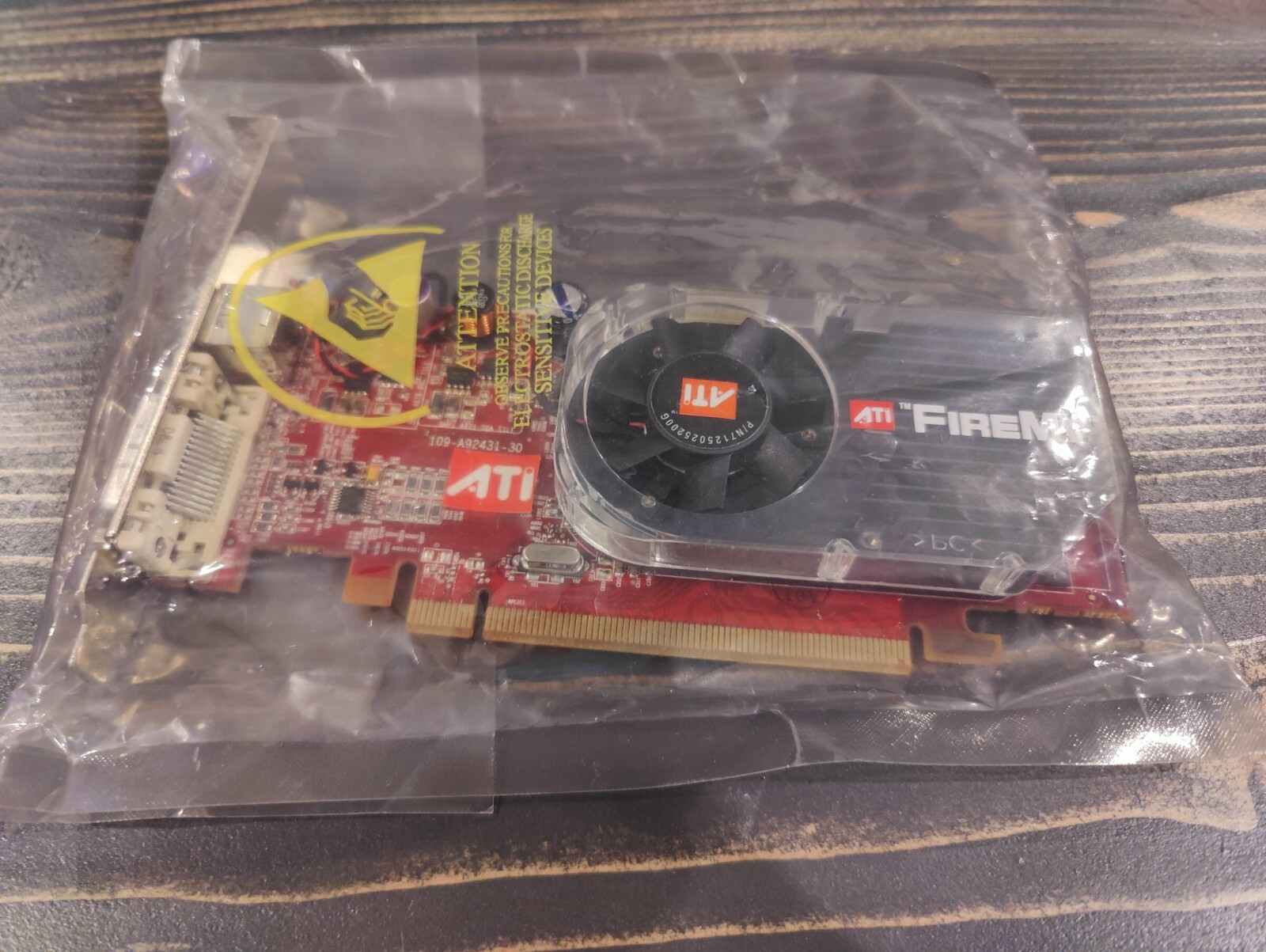 Open Box ATI FireMV 2250 256MB DDR2 PCIe x1 DMS-59 Graphics Card 102-A924(B)