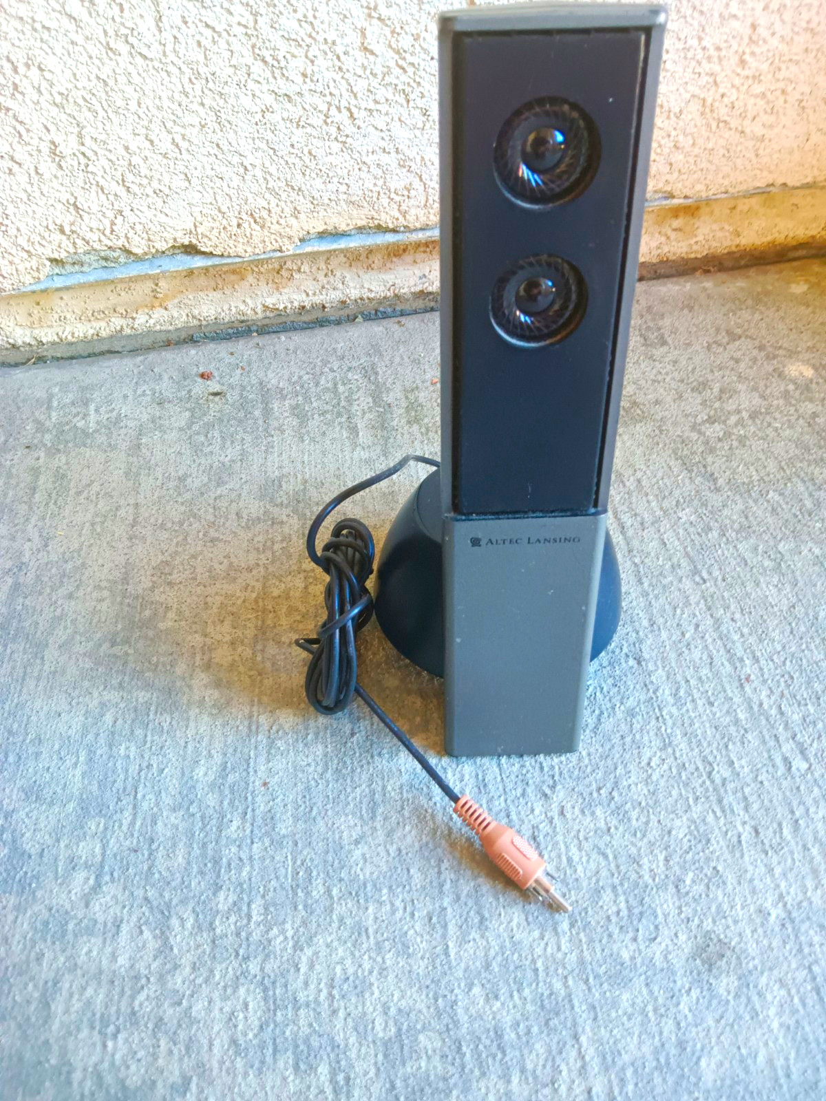 Logitech X-540 5.1 Wired Computer Speakers w/ Subwoofer, Stereo RCA, Black