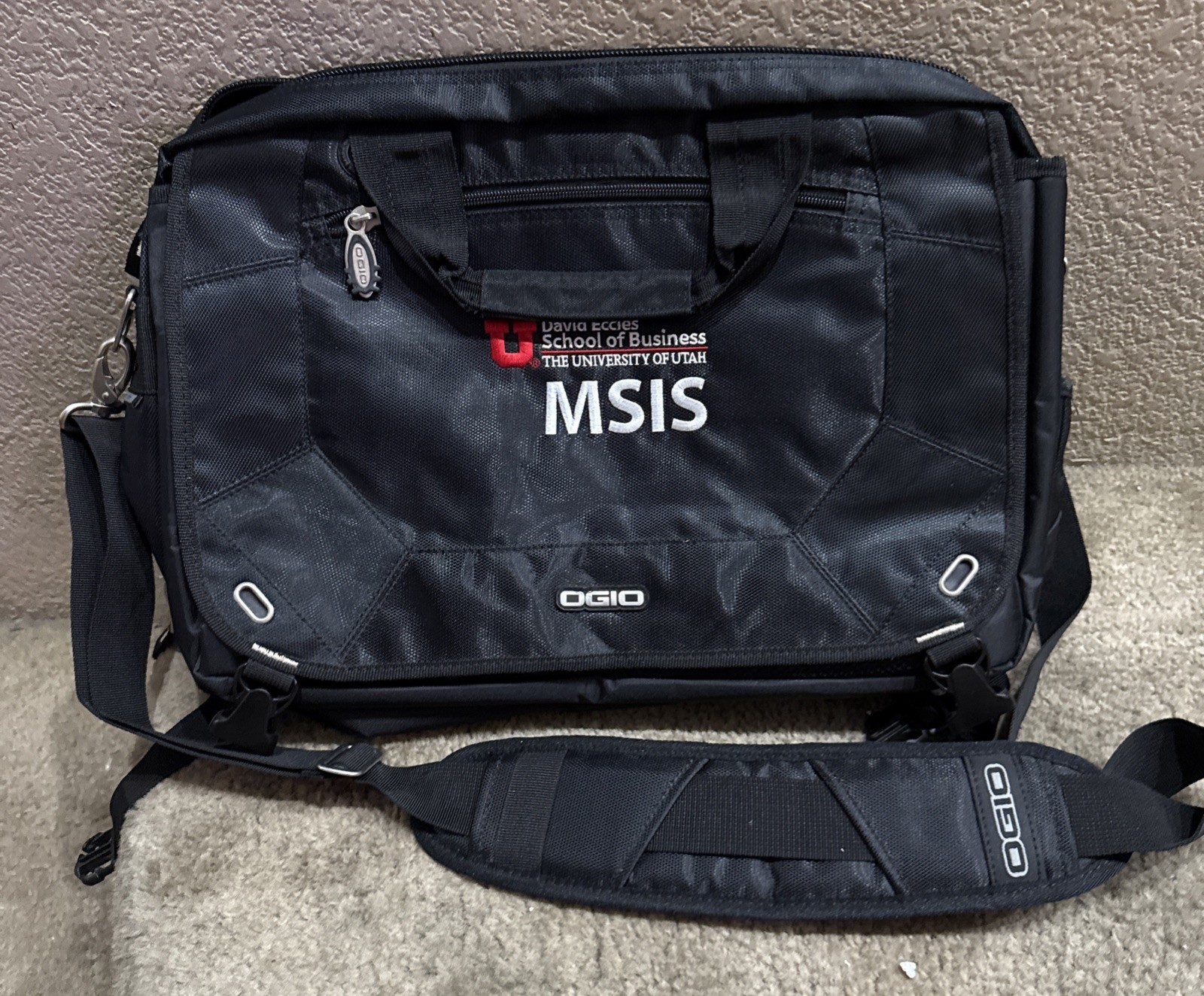 Laptop Briefcase OGIO Classification 03507 Keep Organized Great For Travel