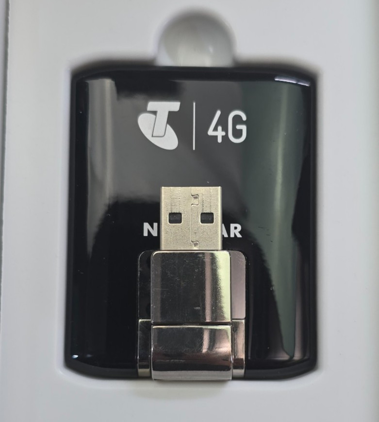 Telstra Netgear AirCard 320U 4G LTE USB Mobile Broadband Modem Ultimate Dongle