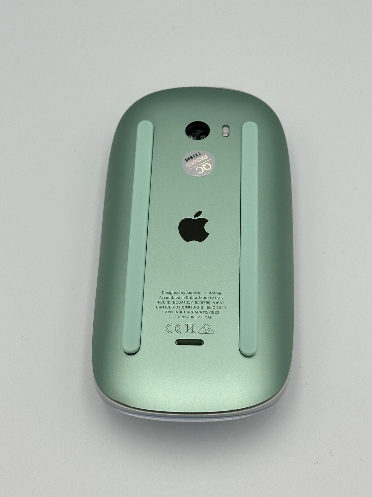 Genuine Apple Magic Mouse for Macs Green A1657 Very Nice. One Year Warranty