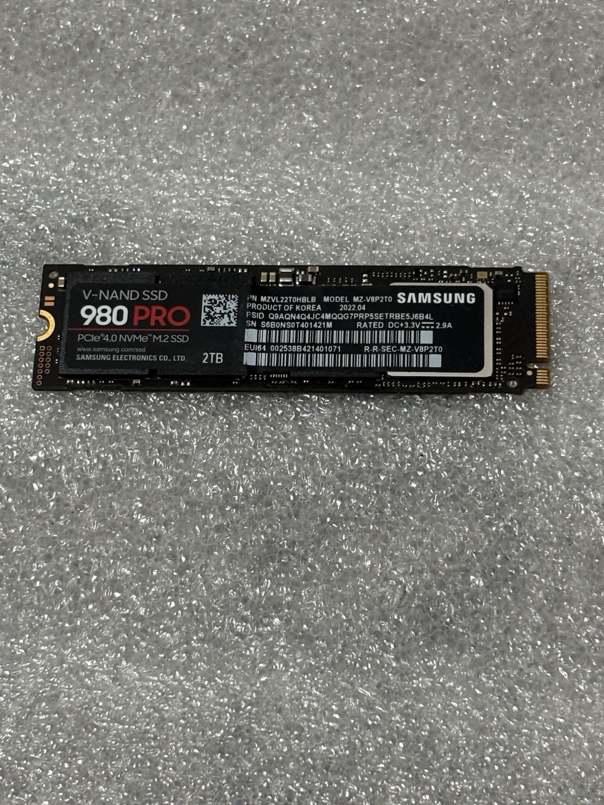 Samsung 980 PRO 2TB PCIe 4.0 NVMe Internal SSD - Black (MZ-V8P2T0). 86% HEALTH