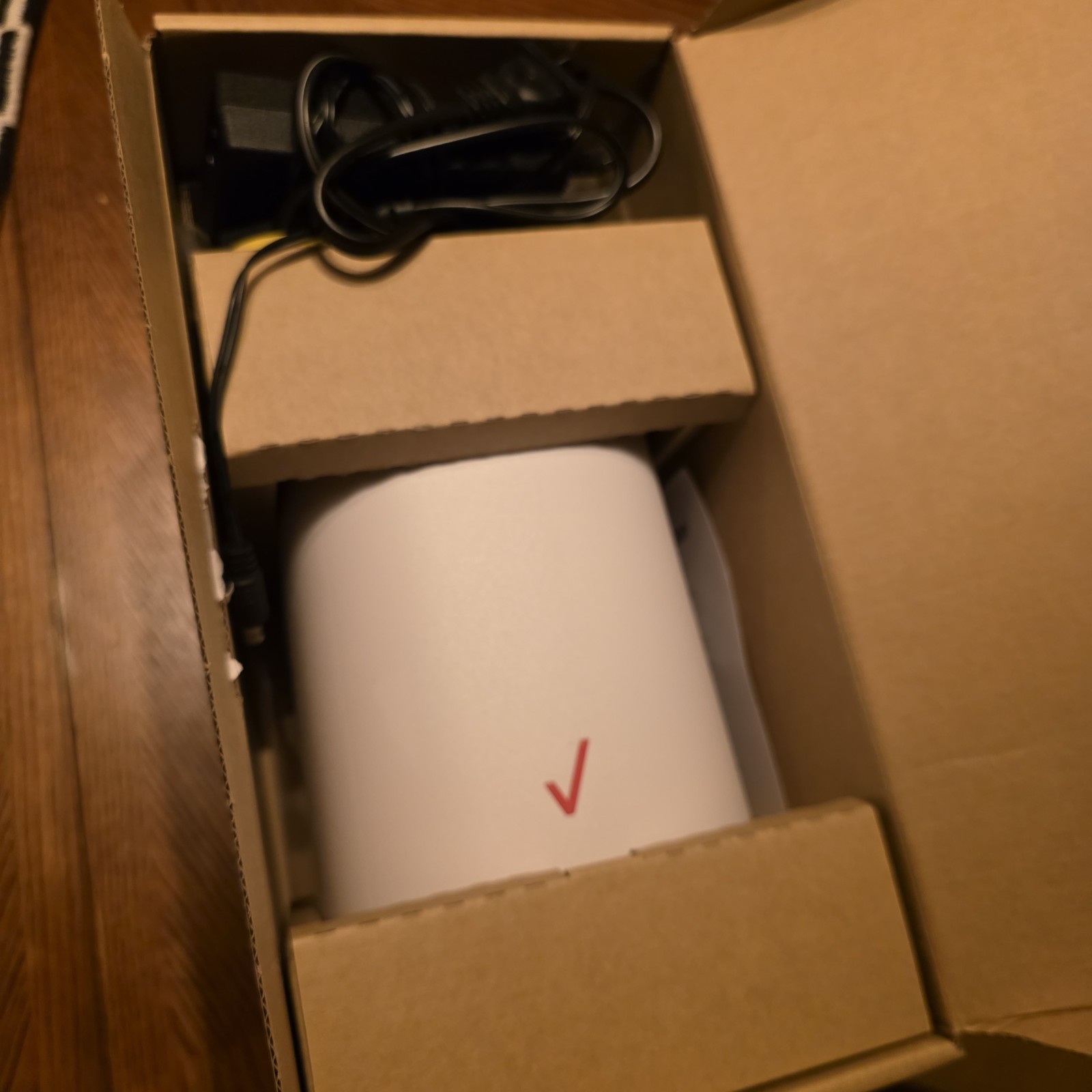 (NEW IN OPENED BOX) Verizon G3100 FiOS Wireless WiFi 6 Tri-Band Router