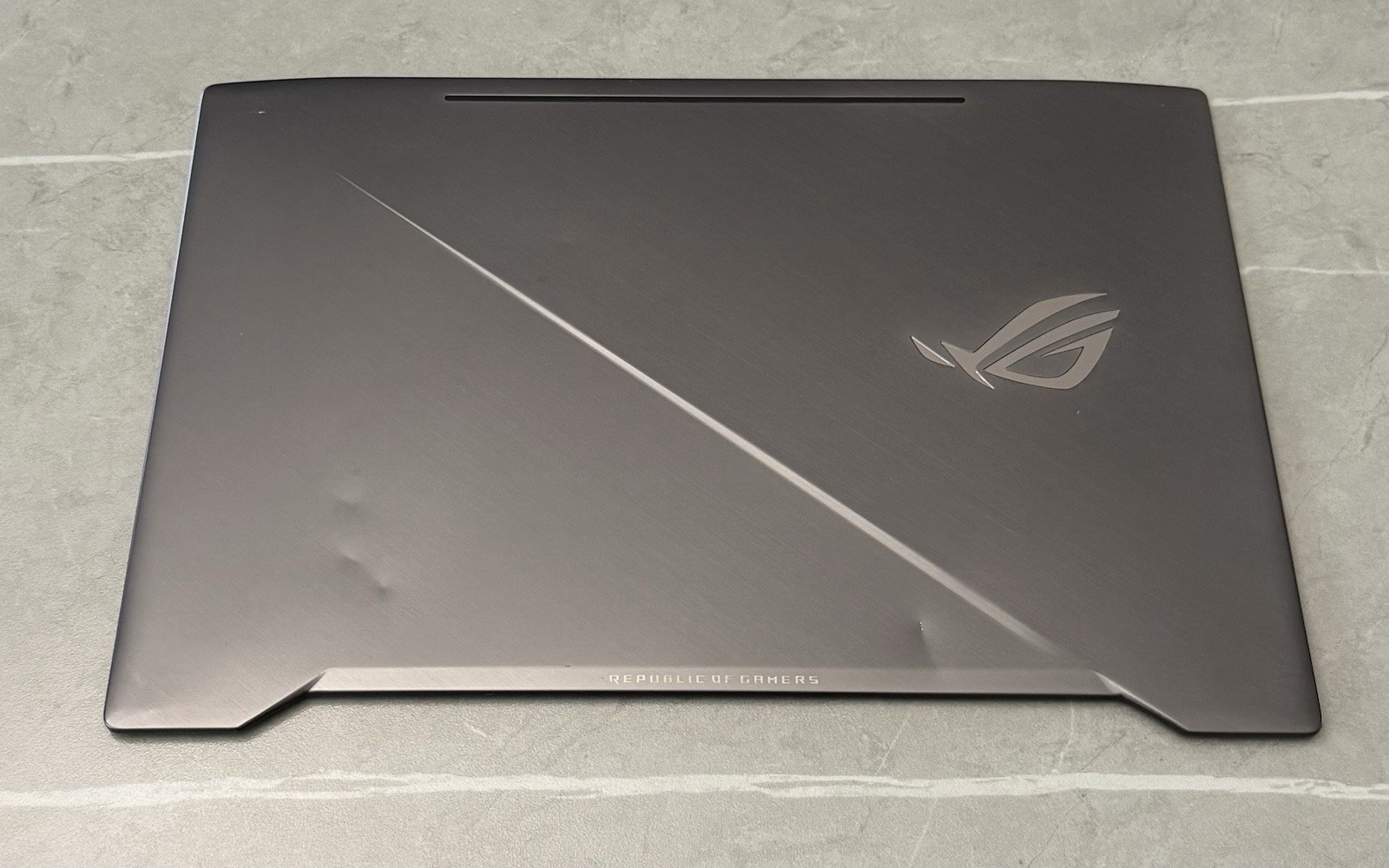 13N1-3GA0111 Asus ROG GL503V GL503VS-DH74 15.6 LCD Back Cover Grade C