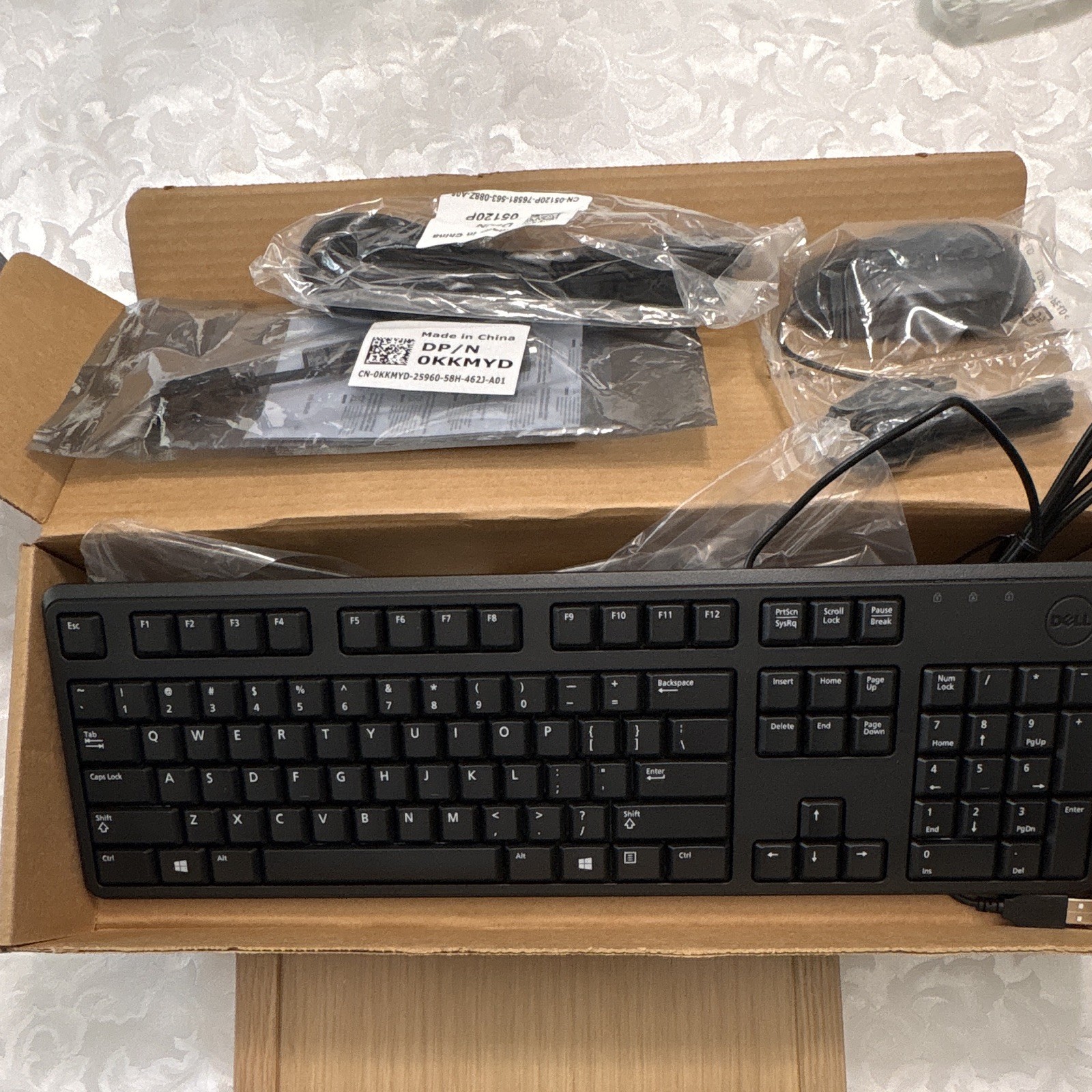 Dell KB212-B Wired USB Keyboard & Mouse Bundle Black English QWERTY 1000 DPI
