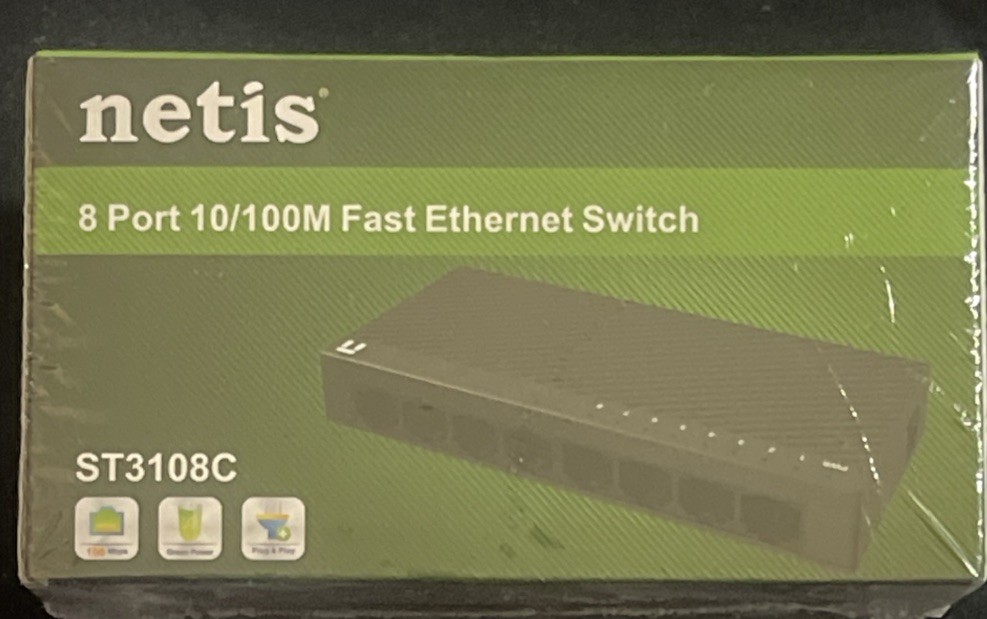 Netis ST3108C 8-Port 10/100Mbps Desktop Fast  Ethernet Switch