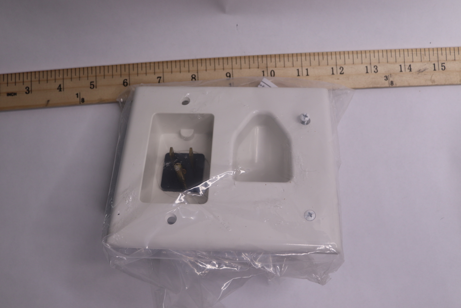 DataComm Electronics Flat Panel TV Cable Organizer Kit White 50-3323-WH