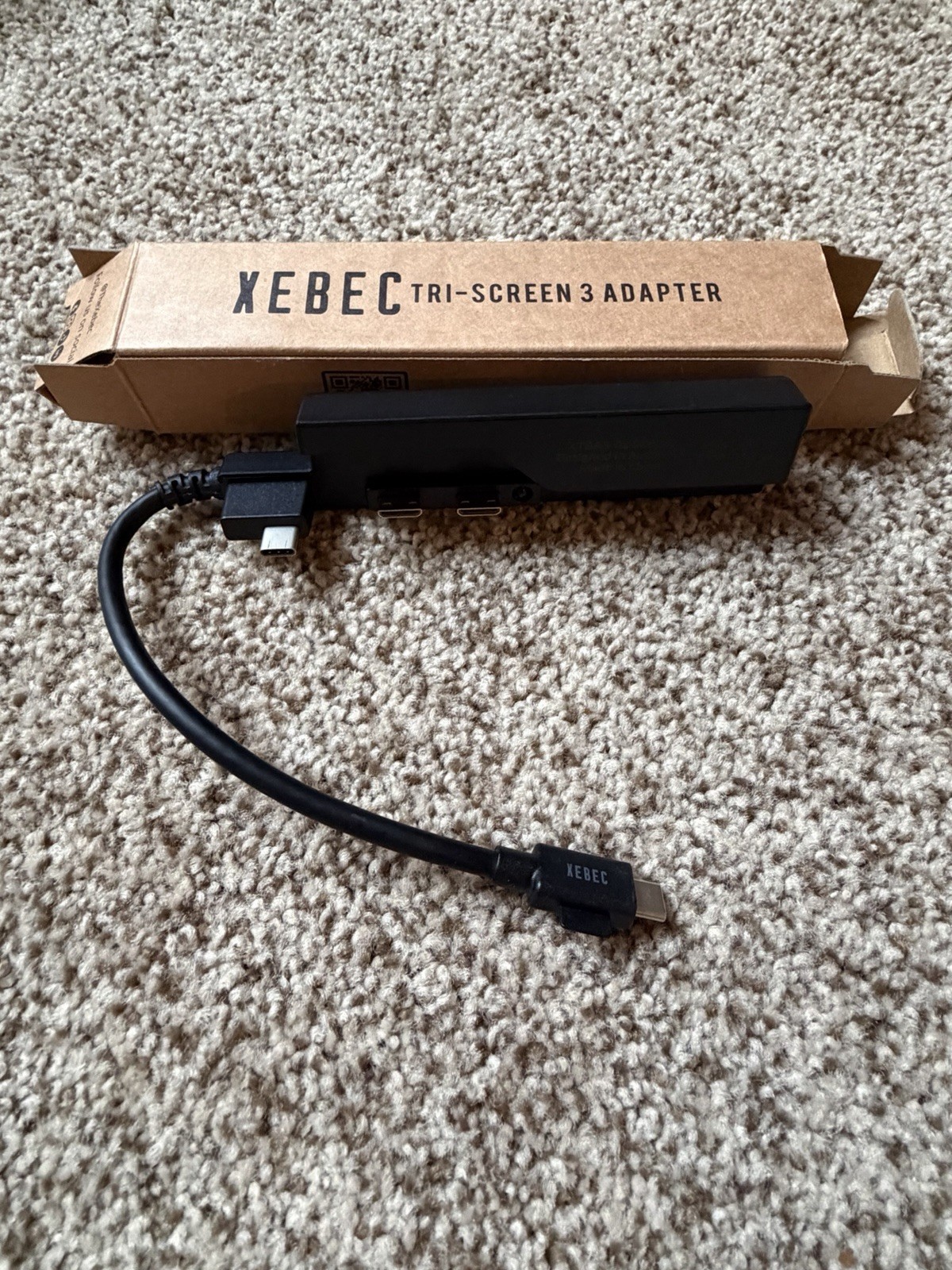 XEBEC Tri-Screen 3 USB-C Adapter 1:3 Splitter, Portable, Black