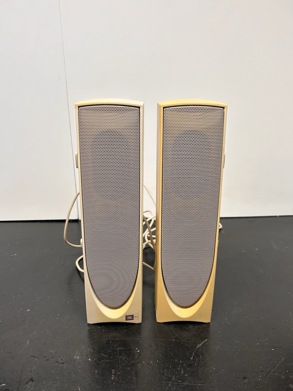 Compaq JBL PRO MONITOR SPEAKERS With Audio Cables