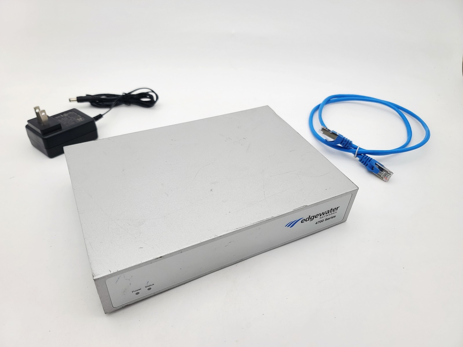 EDGEWATER NETWORKS 4700 SERIES 10-PORT GIGABIT ETHERNET ROUTER 10/100/1000