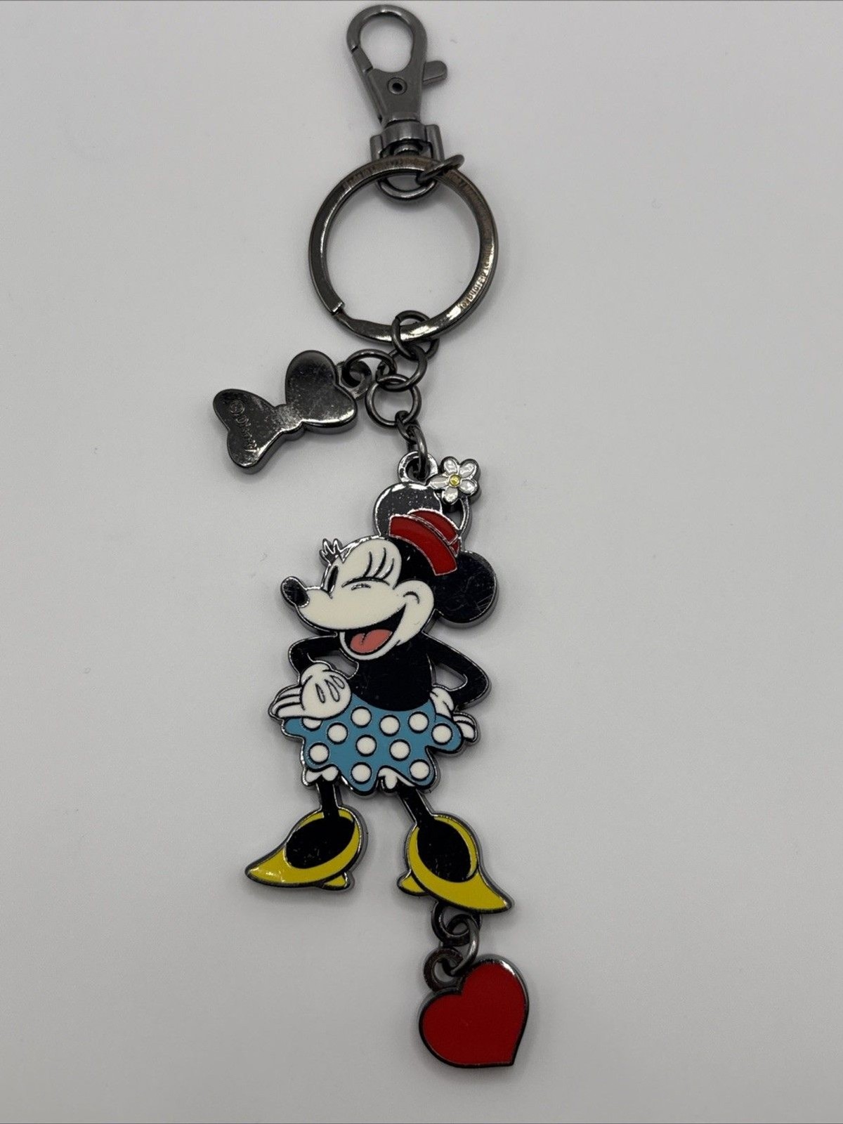 Disney Parks Retro Minnie Mouse Flair Metal Keychain Bag Charm