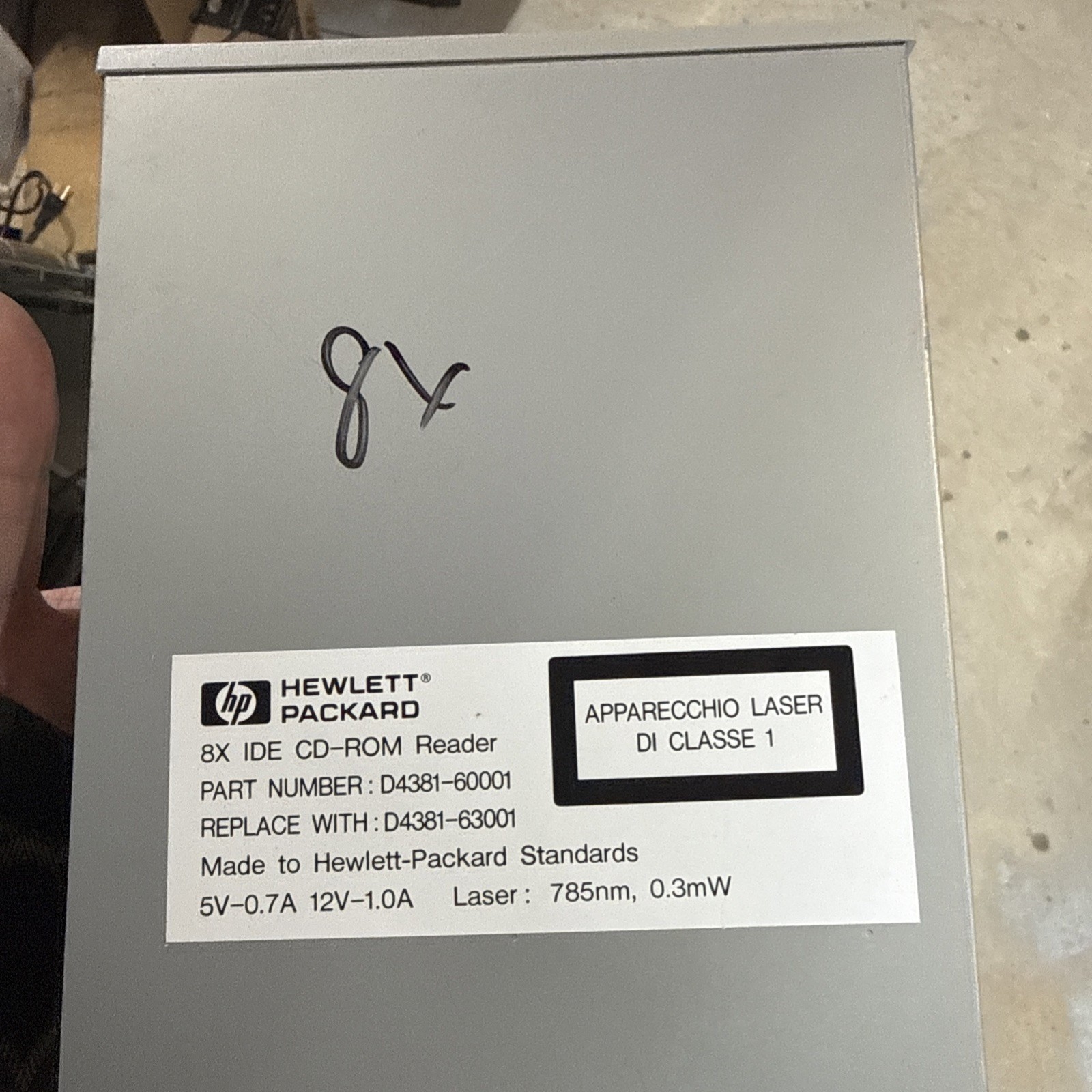 Hitachi CDR-7930 CDR7930 CD-ROM Drive +5V-+12V