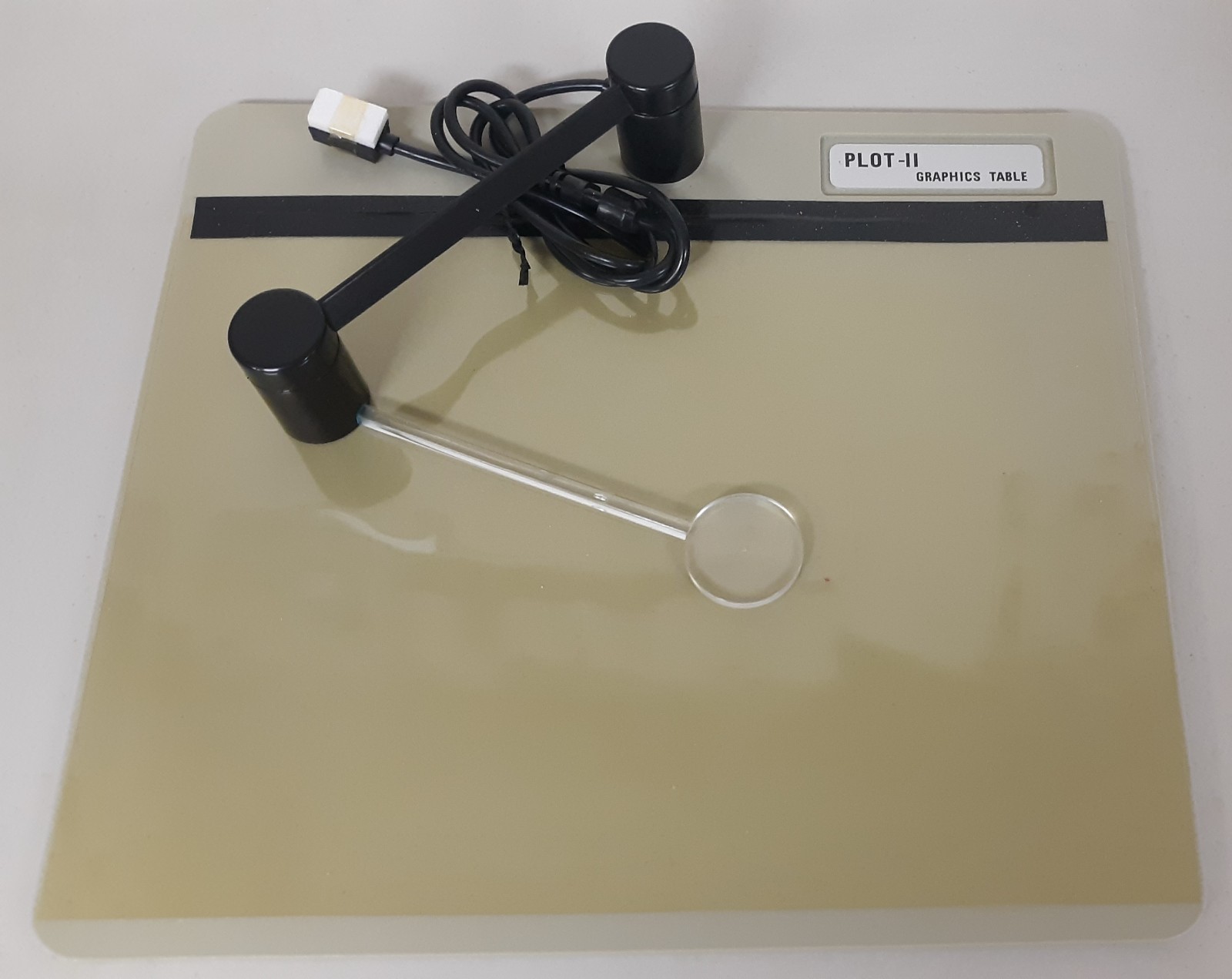 Plot II Graphics Table with software disk Apple II+,IIe,IIgs tablet NOS