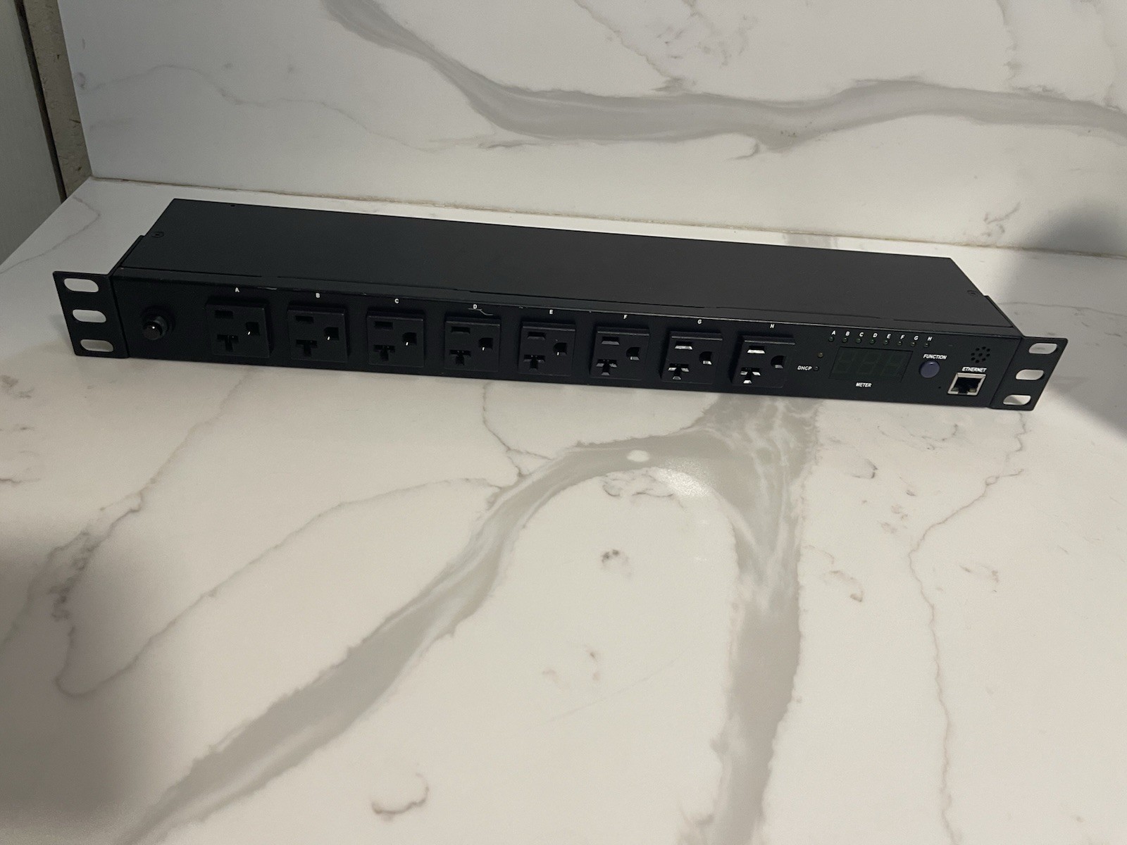 Minuteman RPM Remote Power Manager Power Distribution Unit 8 Outlets RPM1581HVN